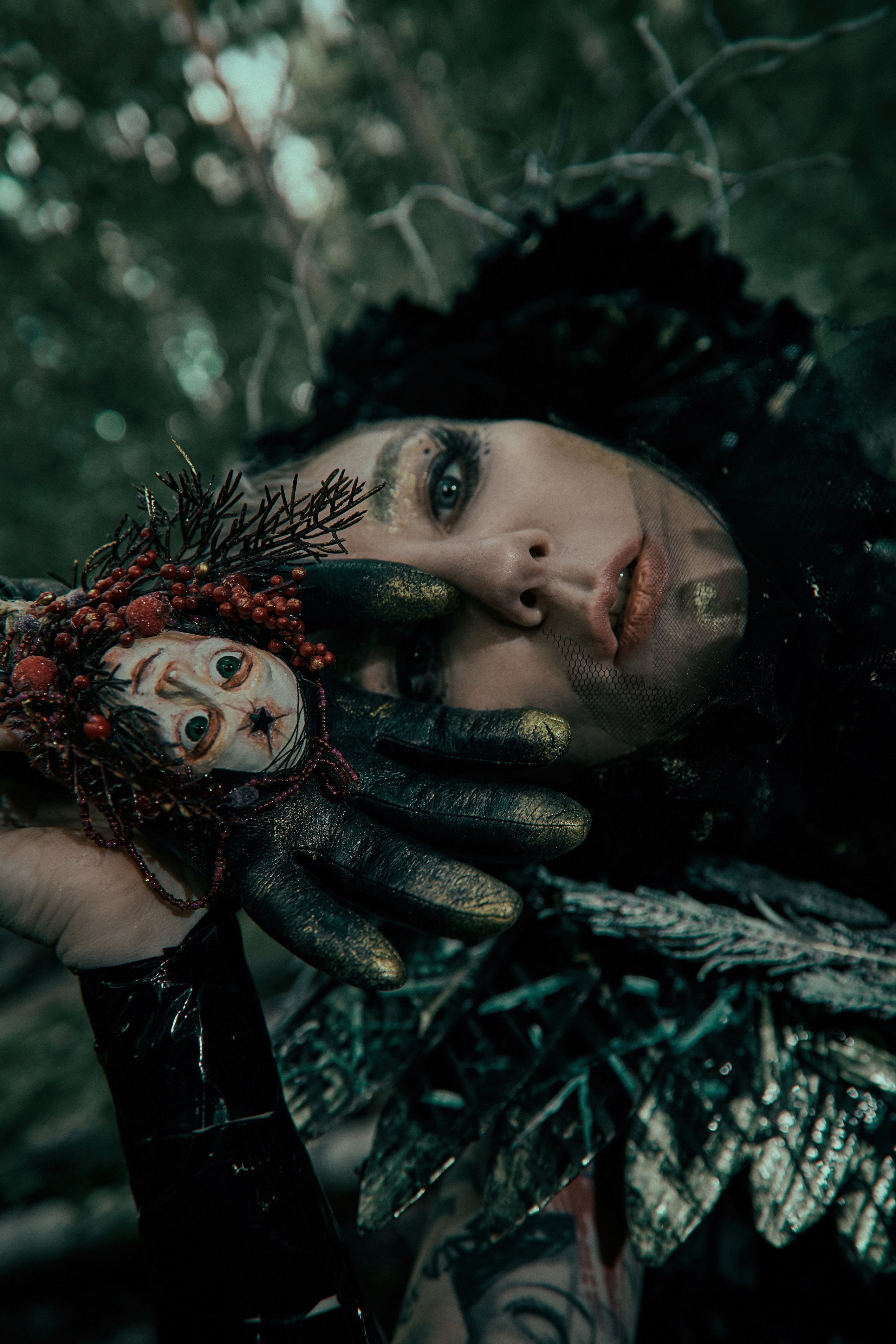 Арт-фотосессия с дымом в лесу. Рекламный фотограф Санкт-Петербург Катерина Мишкель