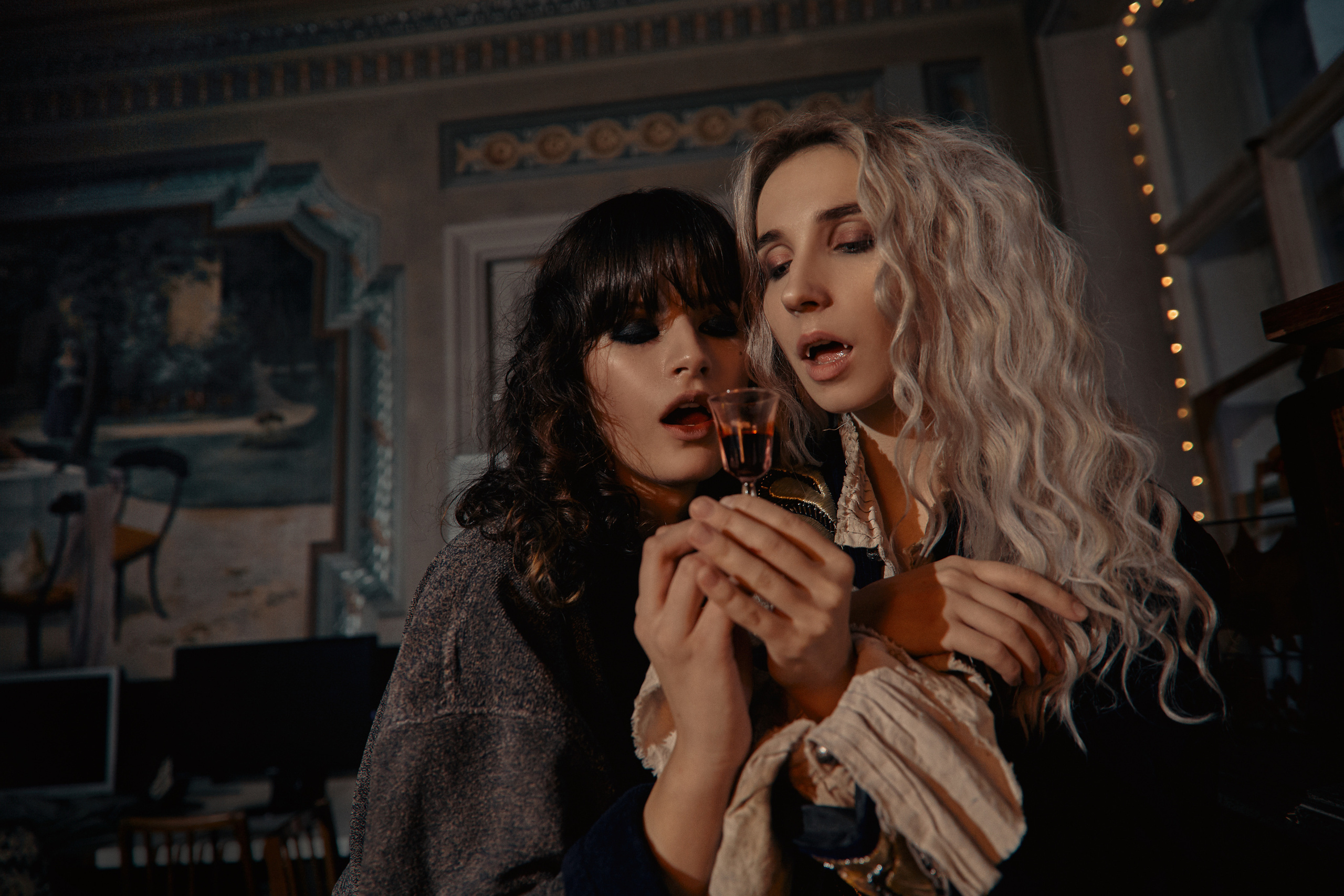 Арт фотосессия вампиров Only lovers left alive. Рекламный фотограф Санкт-Петербург Катерина Мишкель