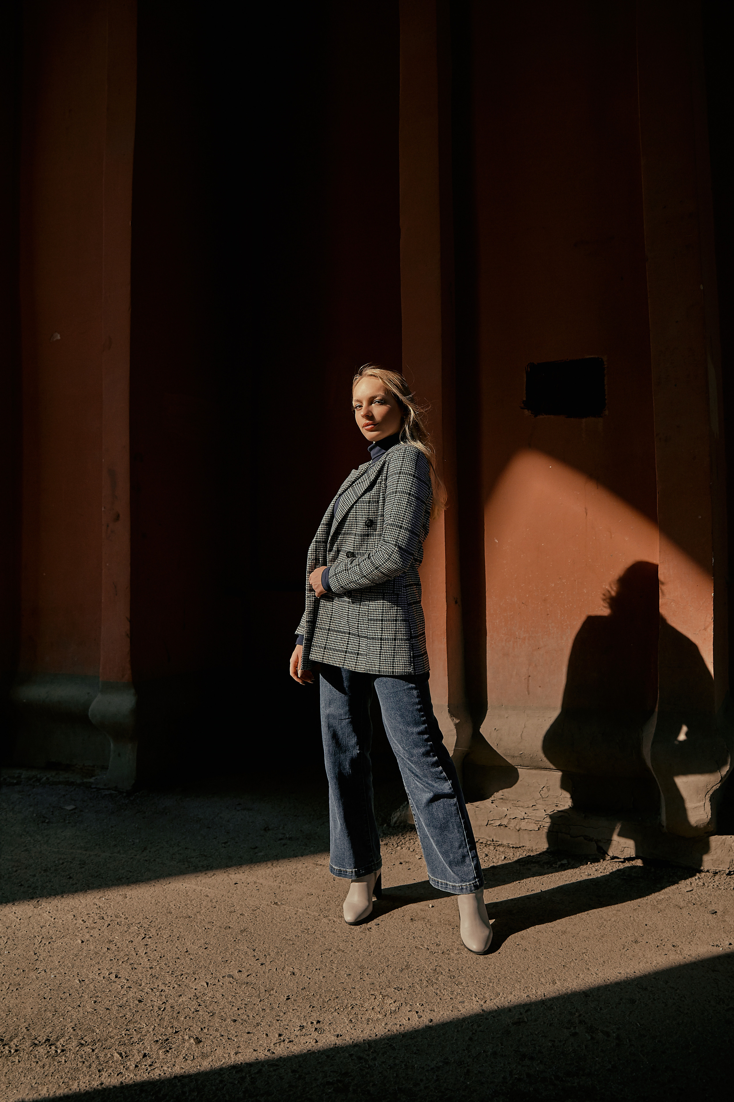 Стрит-фэшн съемка на улицах Кемерово. Рекламный фотограф Санкт-Петербург Катерина Мишкель