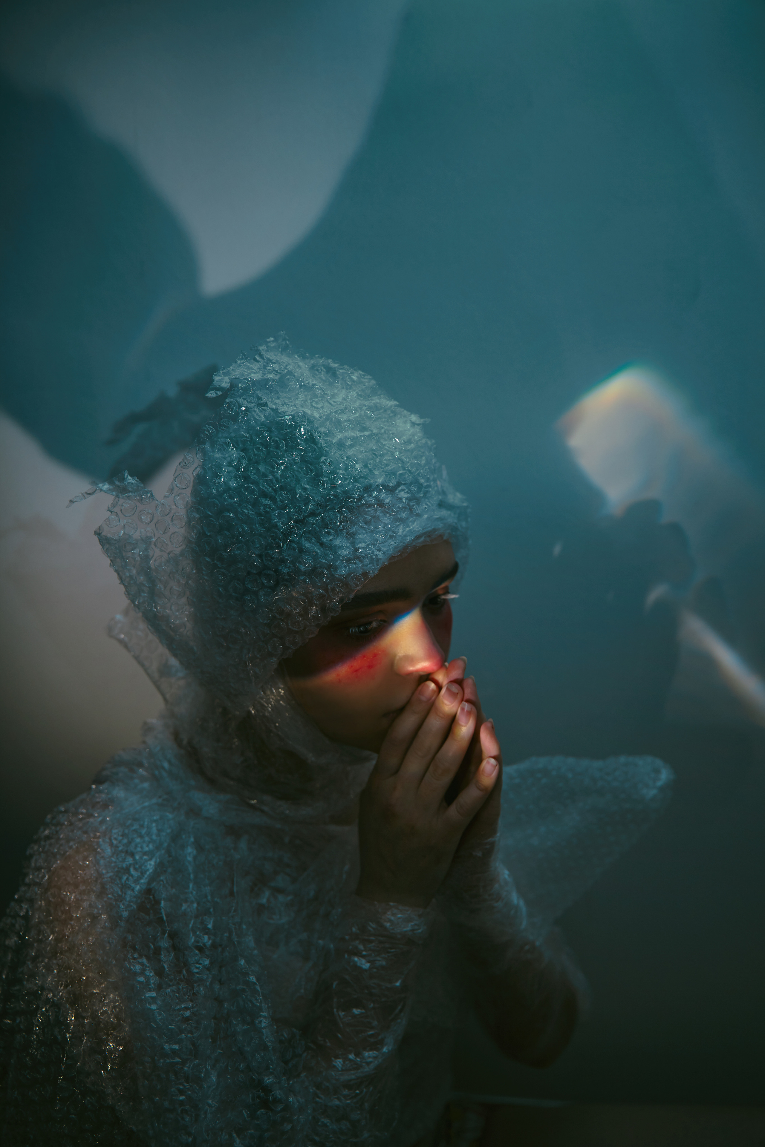 Креативная фотосессия в полиэтилене. Рекламный фотограф Санкт-Петербург Катерина Мишкель