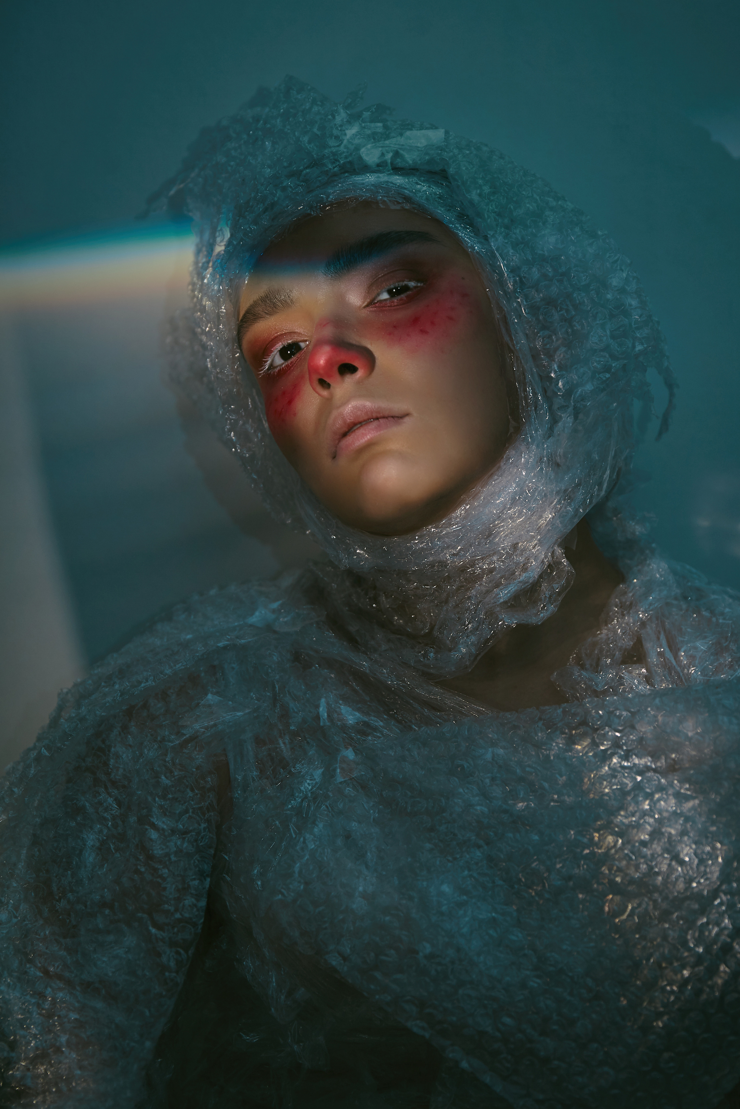 Креативная фотосессия в полиэтилене. Рекламный фотограф Санкт-Петербург Катерина Мишкель