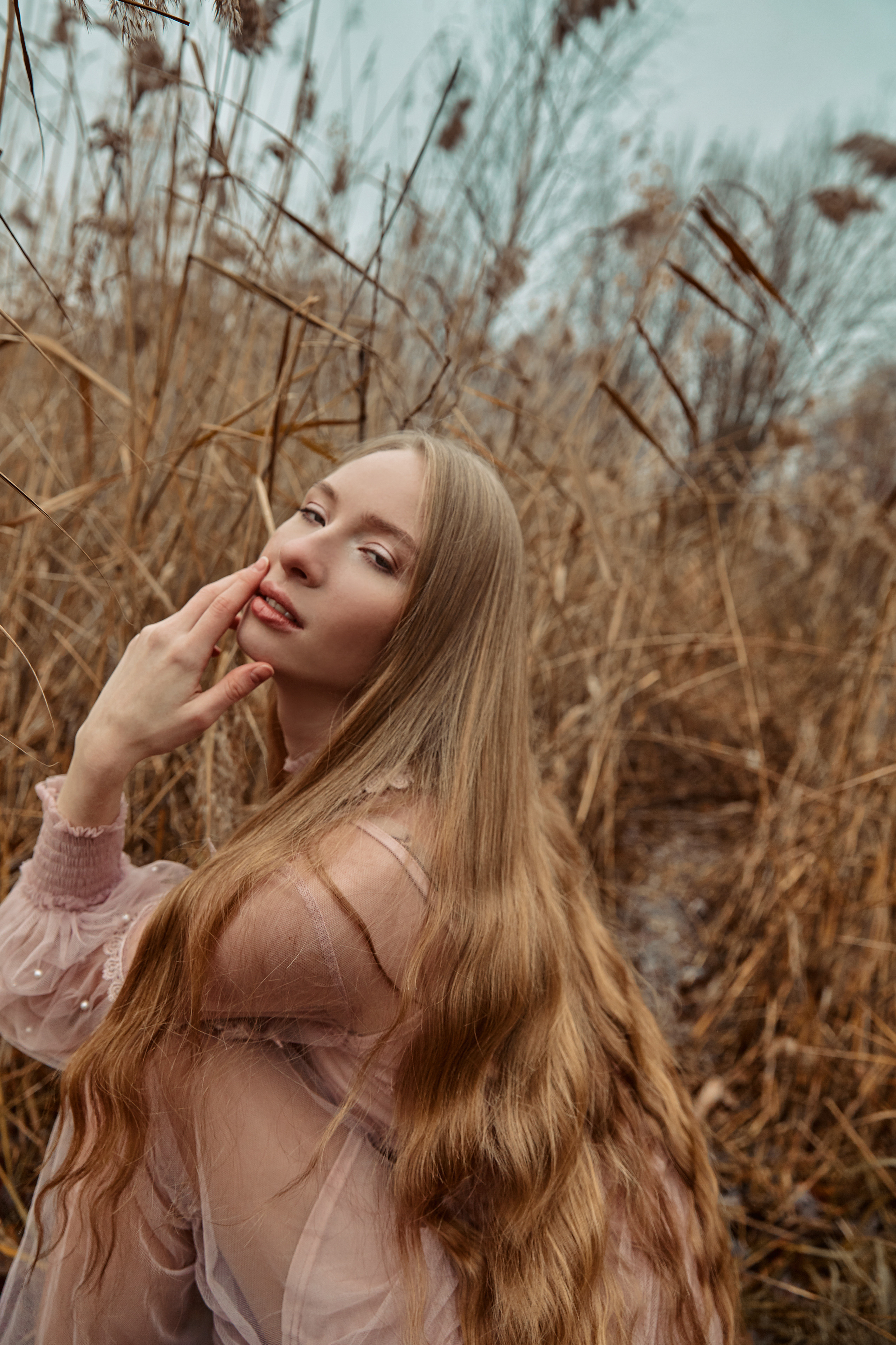 Выездная фотосессия романтичных девушек. Рекламный фотограф Санкт-Петербург Катерина Мишкель