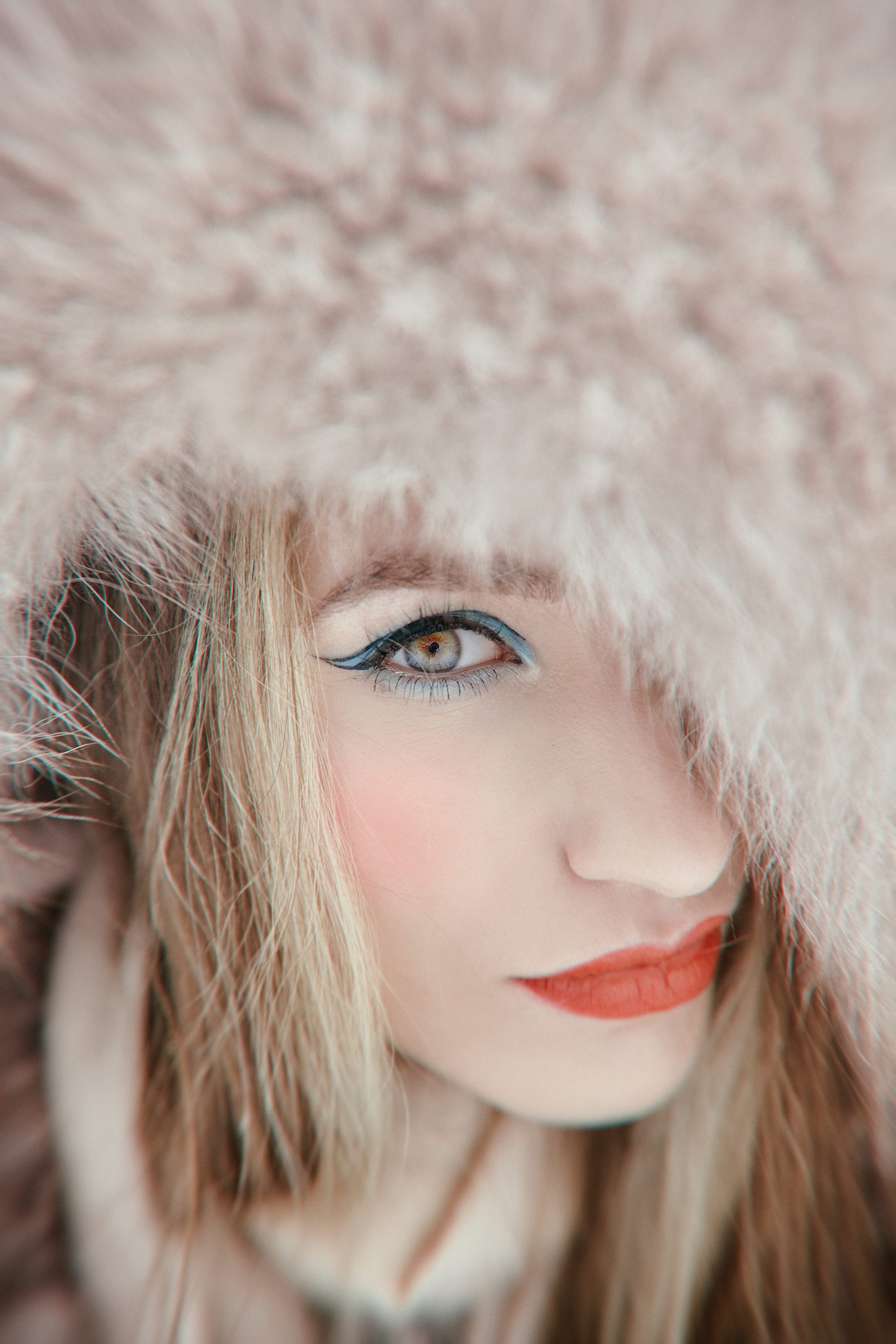 Креативная съемка русалки зимой. Рекламный фотограф Санкт-Петербург Катерина Мишкель