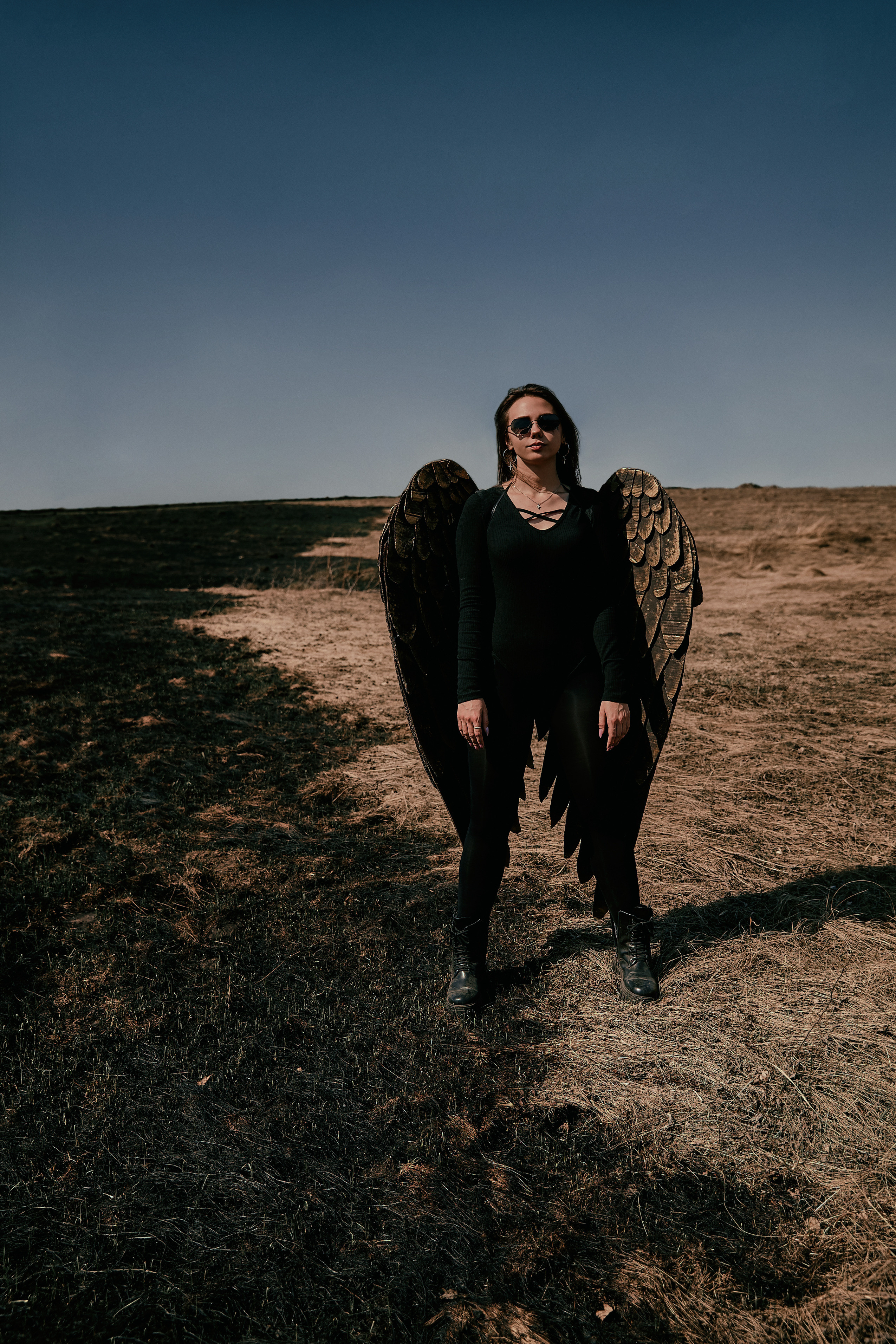 Креативная съемка ангела с огнем. Рекламный фотограф Санкт-Петербург Катерина Мишкель