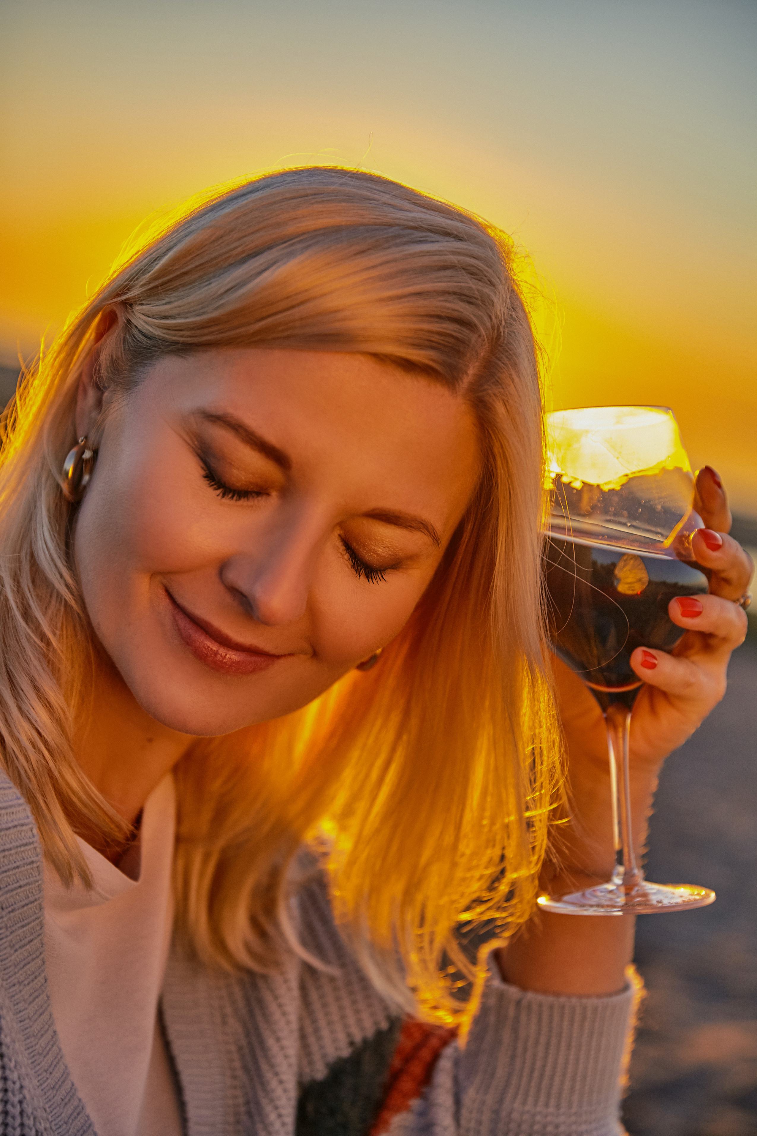 Женский портрет на Финском заливе. Рекламный фотограф Санкт-Петербург Катерина Мишкель