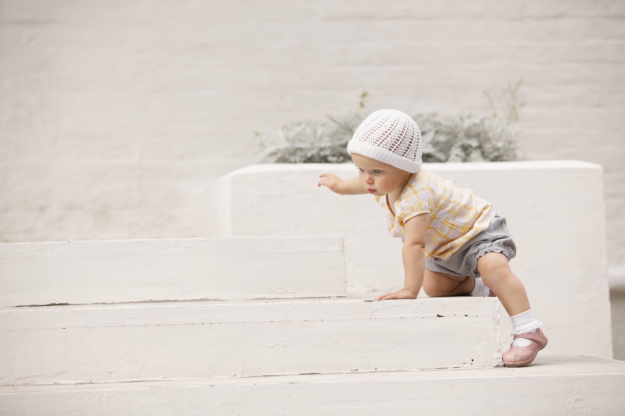Прогулка малышки с мамой в парке. Фотографы в Москве Светлана Устинова и Сергей Грачев
