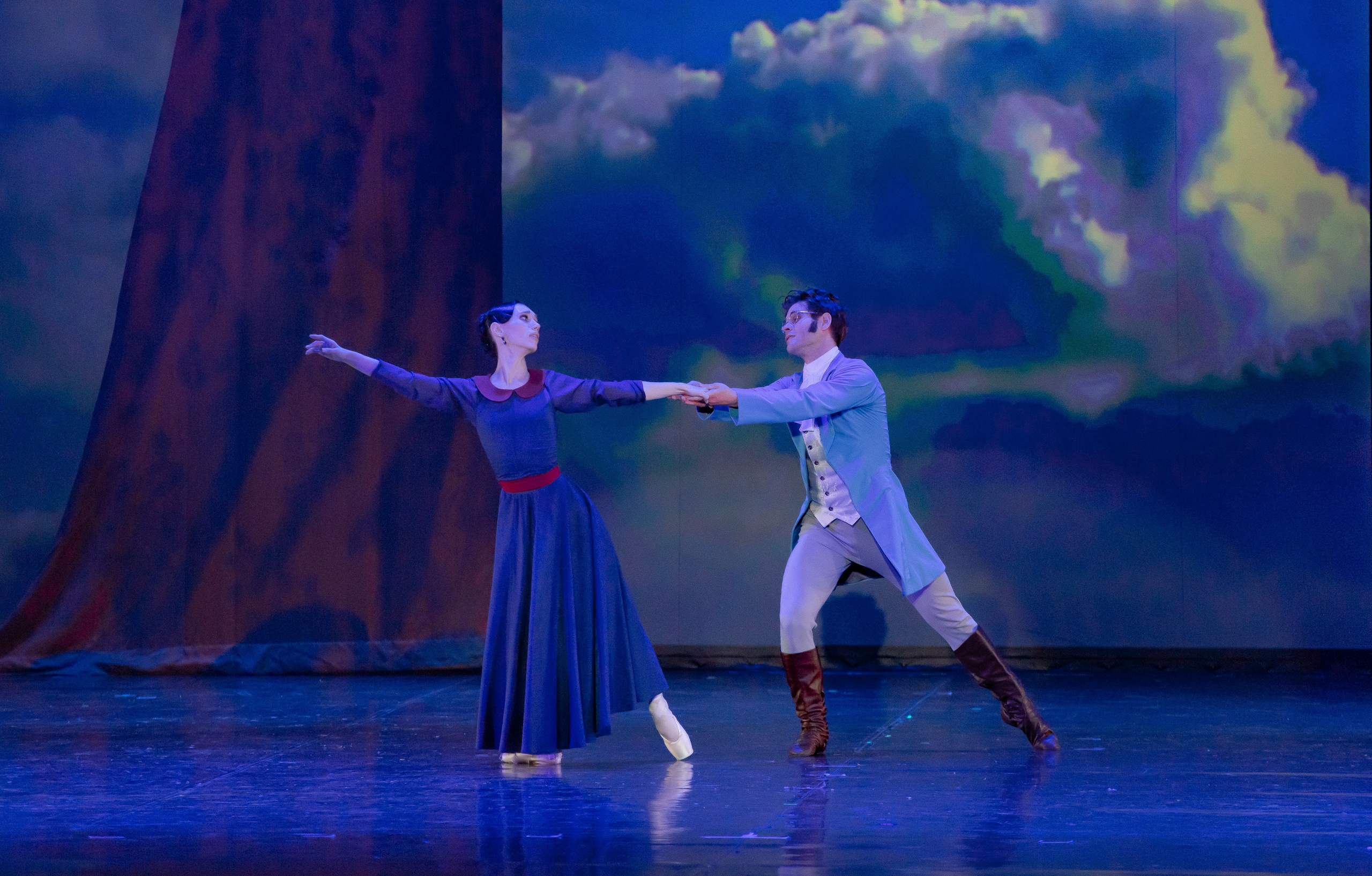 Война и Мир балет Марийского театра оперы и балета на сцене Зимнего театра г. Сочи премьера. Фотограф в Сочи Юрий Шептаев