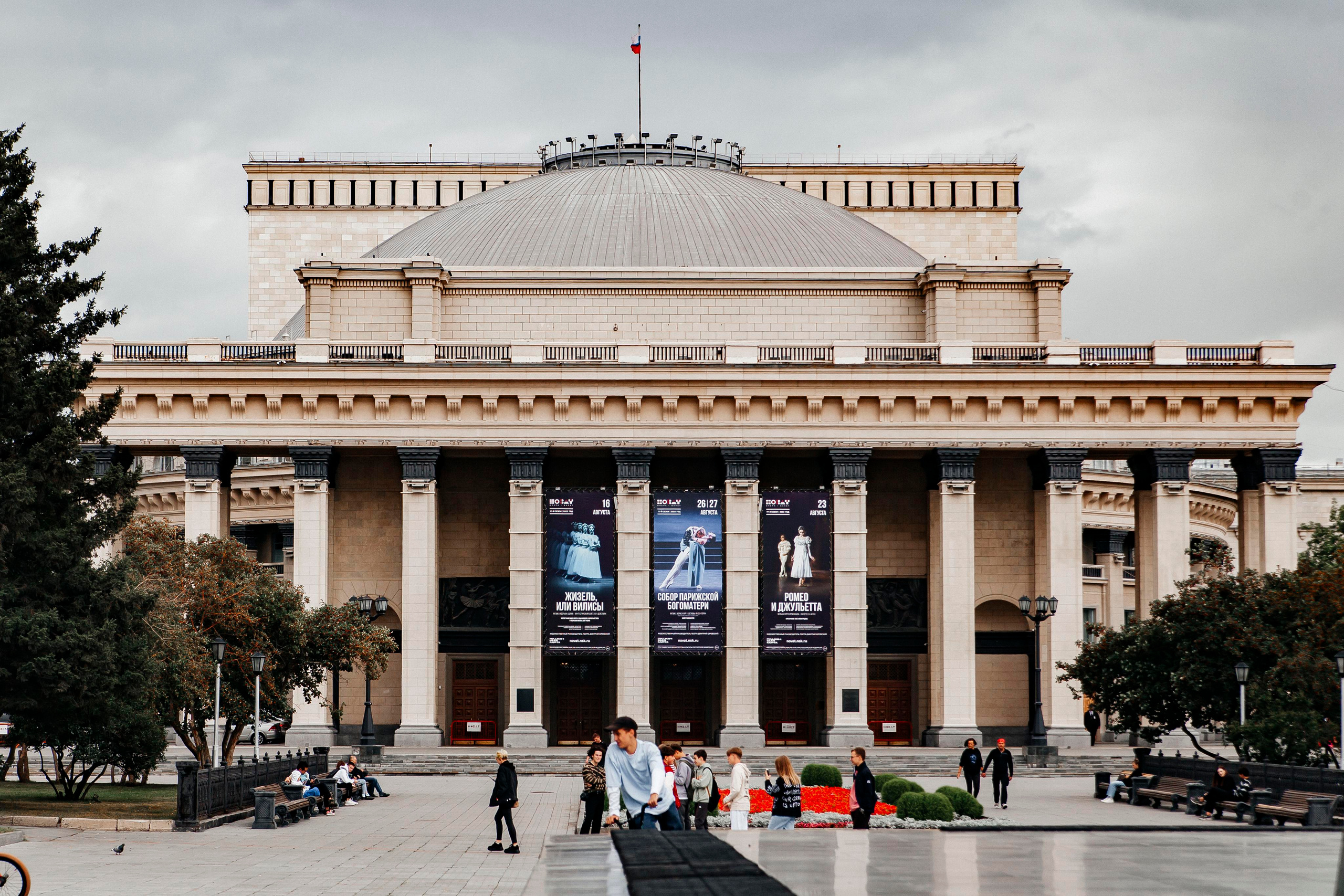 Кадры города. Такой Новосибирск. Репортажный фотограф в Новосибирске