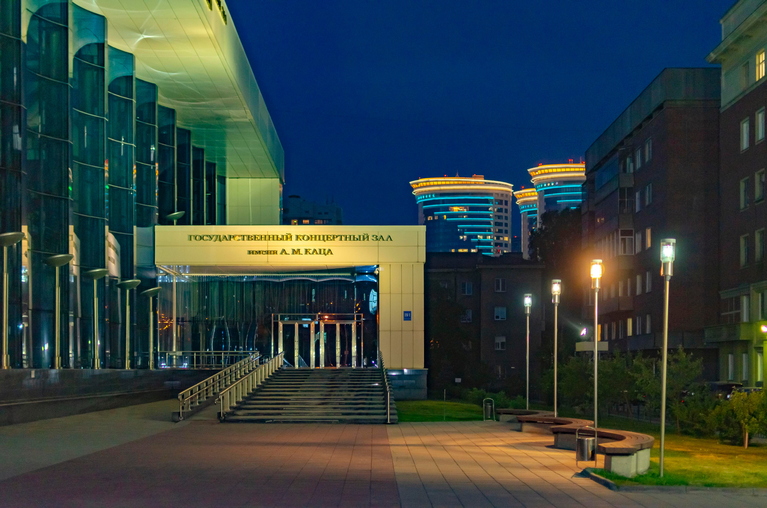 Кадры города. Такой Новосибирск. Репортажный фотограф в Новосибирске