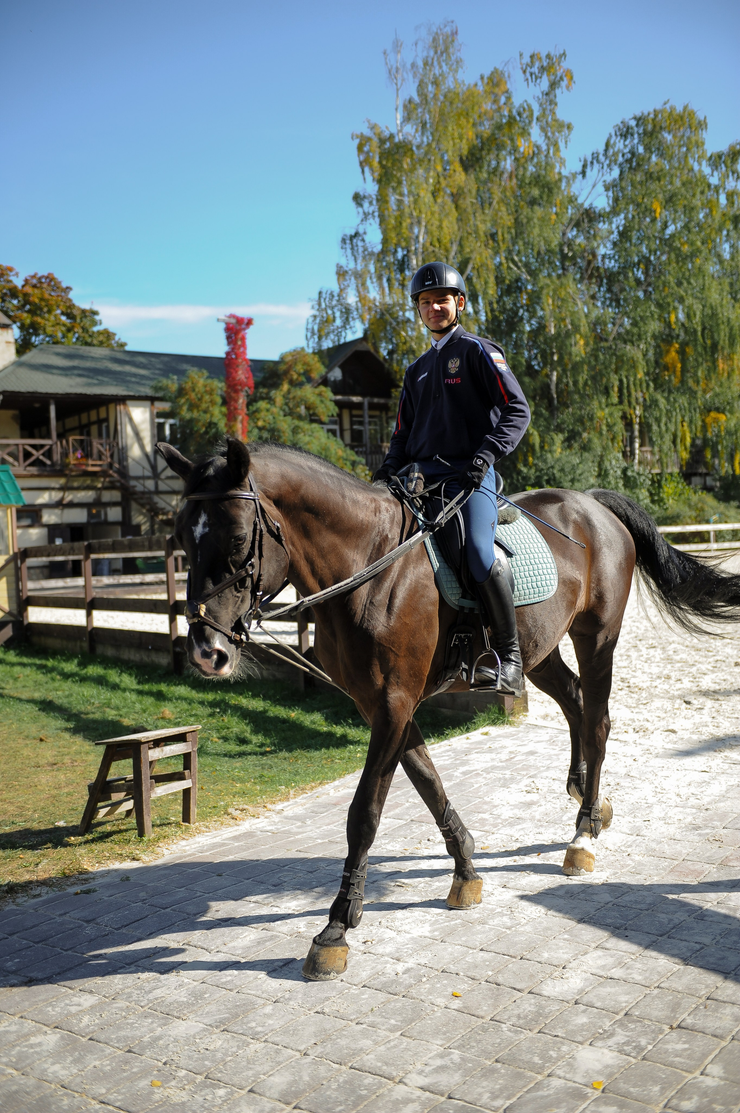 Конкур в конном клубе, репортаж Москва. Фотограф, визажист. Москва