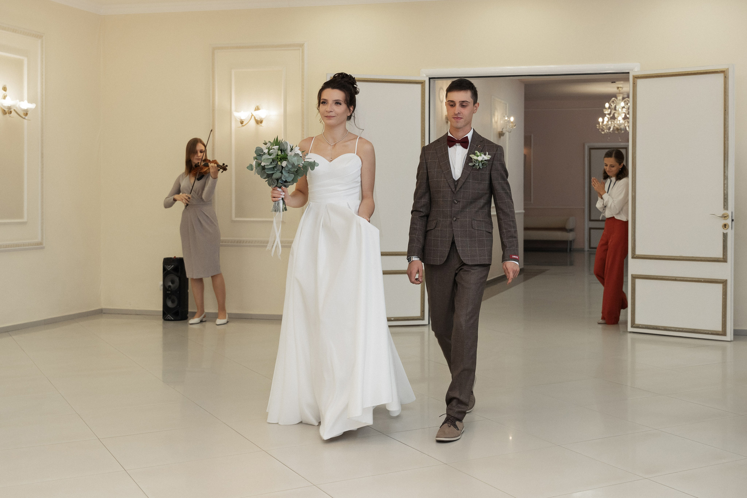 Фотосессия жених и невеста. Фотограф Сергиев Посад / Москва / Дмитров / Дубна