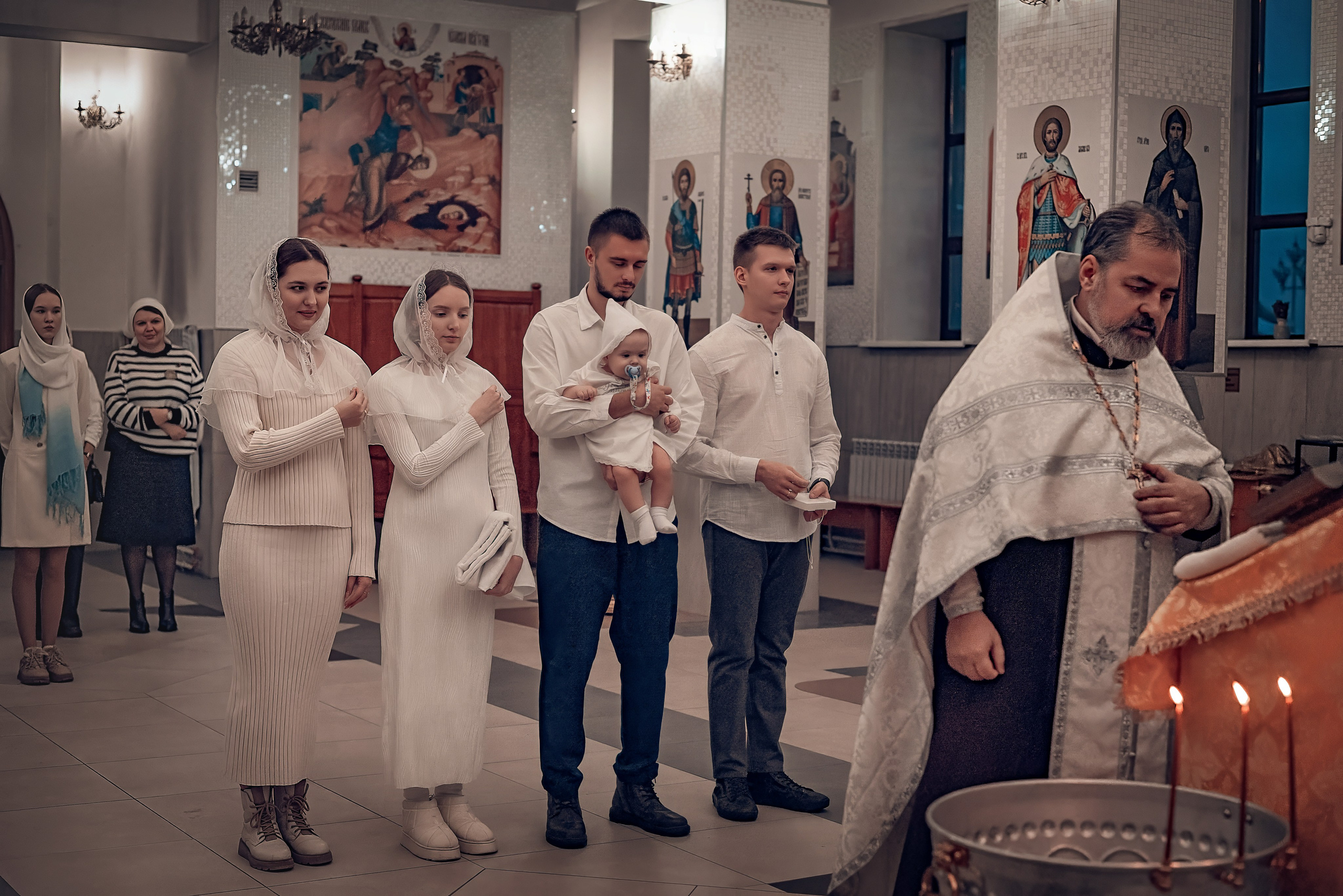 Крещение Максима в храме Феодора Тирона. Фотографы крещения/венчания  Красноярск Татьяна и Вячеслав Переваловы