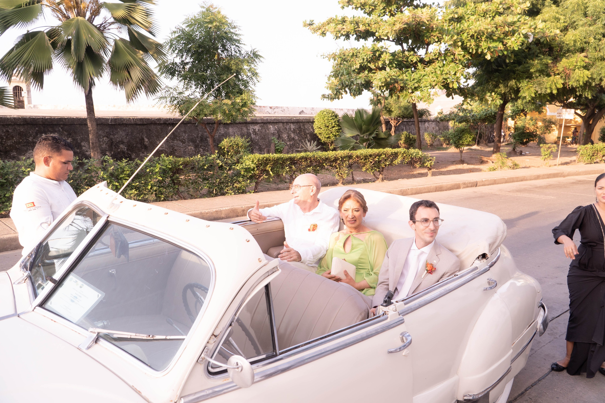 Catalina and Romain. Wedding Photographer in Barcelona and Medellin