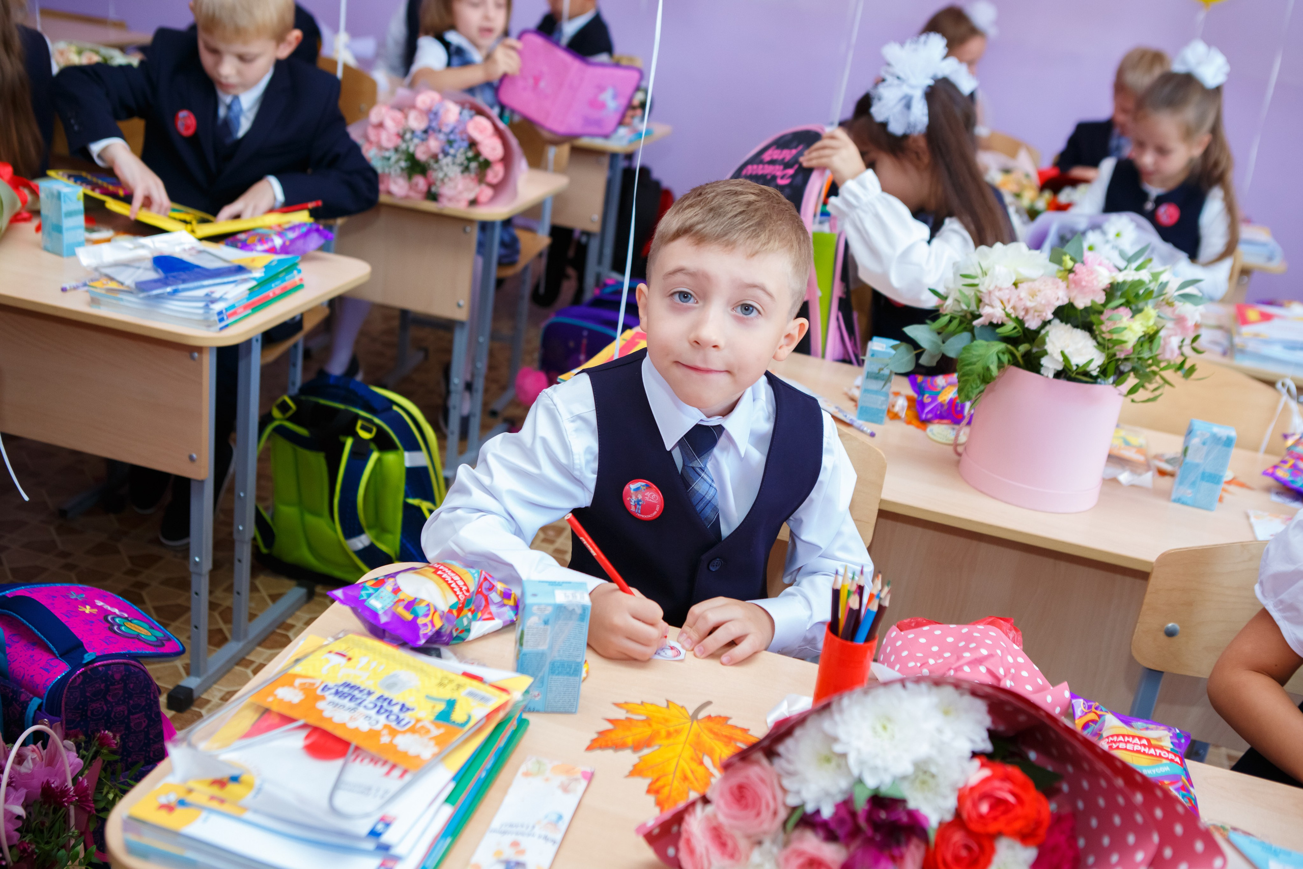 1 СЕНТЯБРЯ 2023Г. «ПЕРВЫЙ РАЗ В ПЕРВЫЙ КЛАСС». Школьный фотограф Наталья Егорова