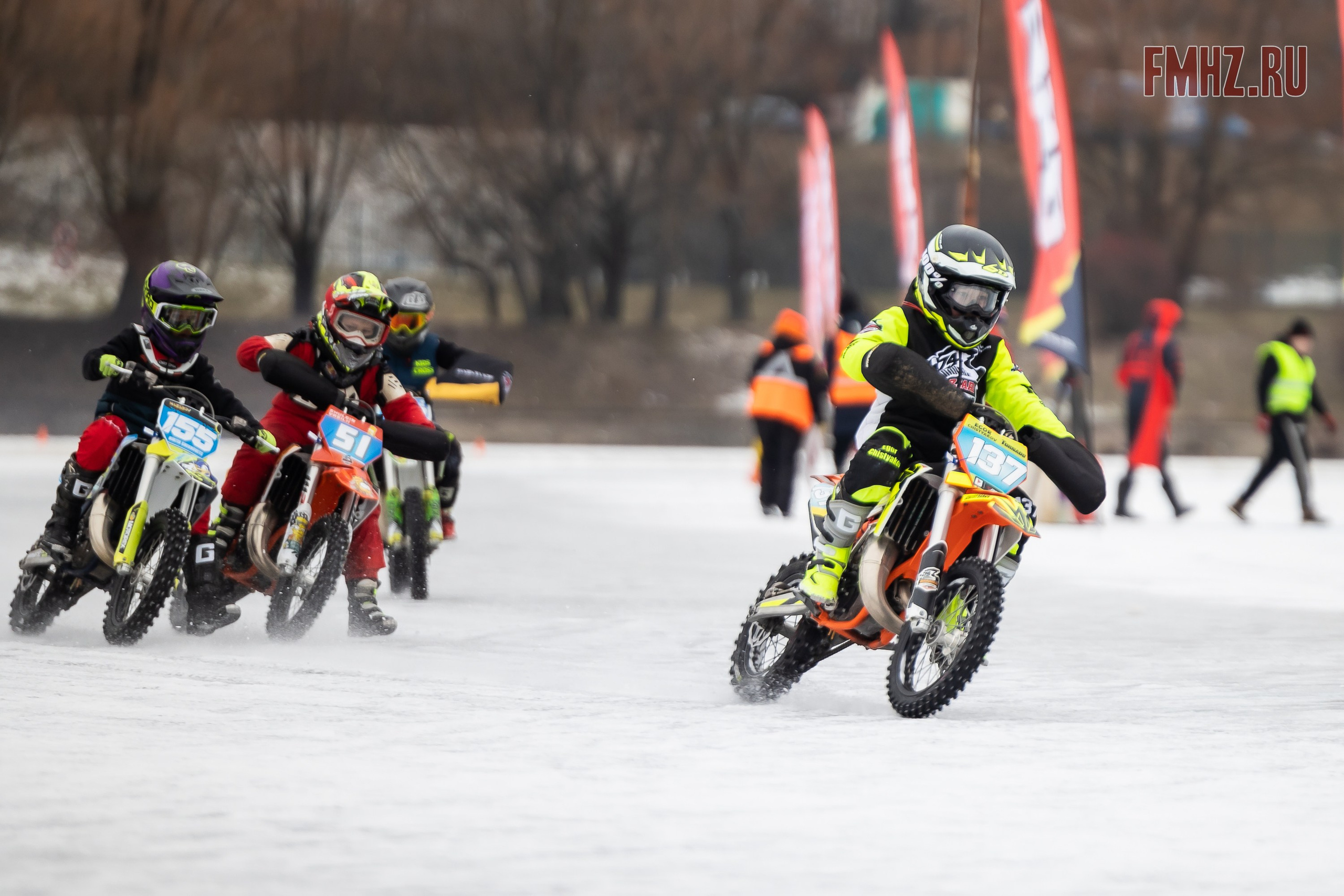 Первый этап Кубка МФР по мотокроссу на льду Большого Крылатского пруда в Москве. 8 февраля 2025 г. Фотограф Владимир Охрименко