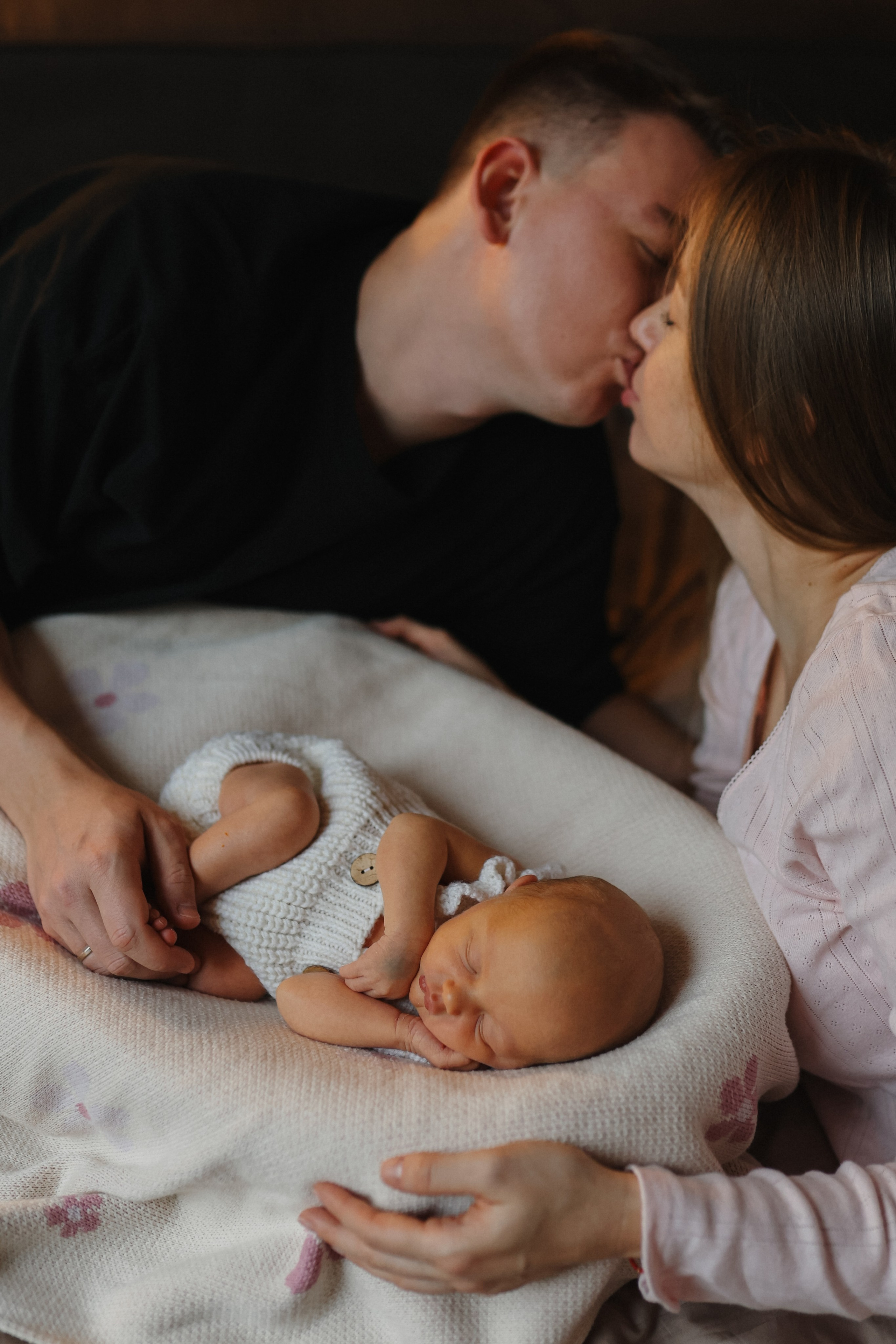 Первые дни дома🤍. Фотограф на роды в Санкт-Петербурге, семейный, нью-борн Алиса Хрекова