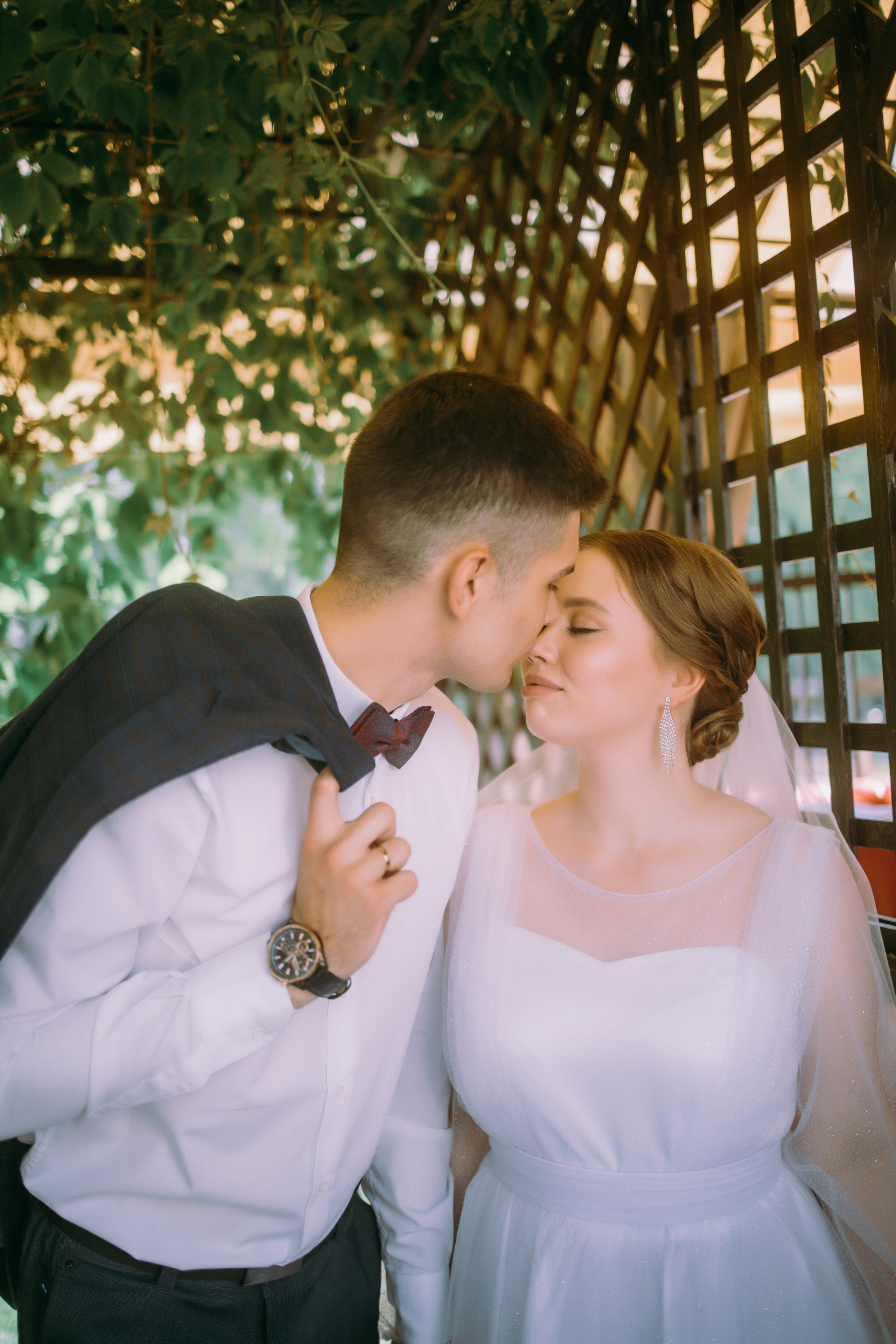 Свадебная фотосессия в Серпухове Никиты и Софьи. Выпускные альбомы в Серпухове