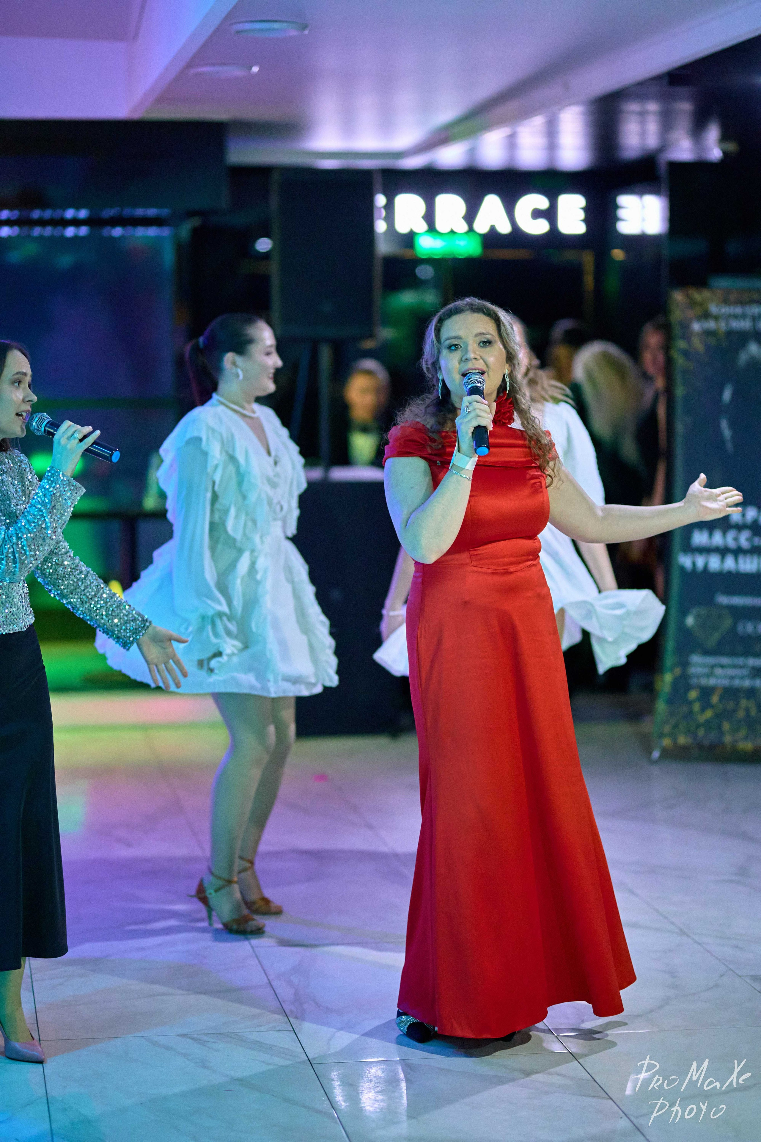 Зал КРАСА МАСС-МЕДИА ЧУВАШИИ. Владимир Суздалов (ProMaXe) — Портретный фотограф, тематические фотосессии в Чебоксарах