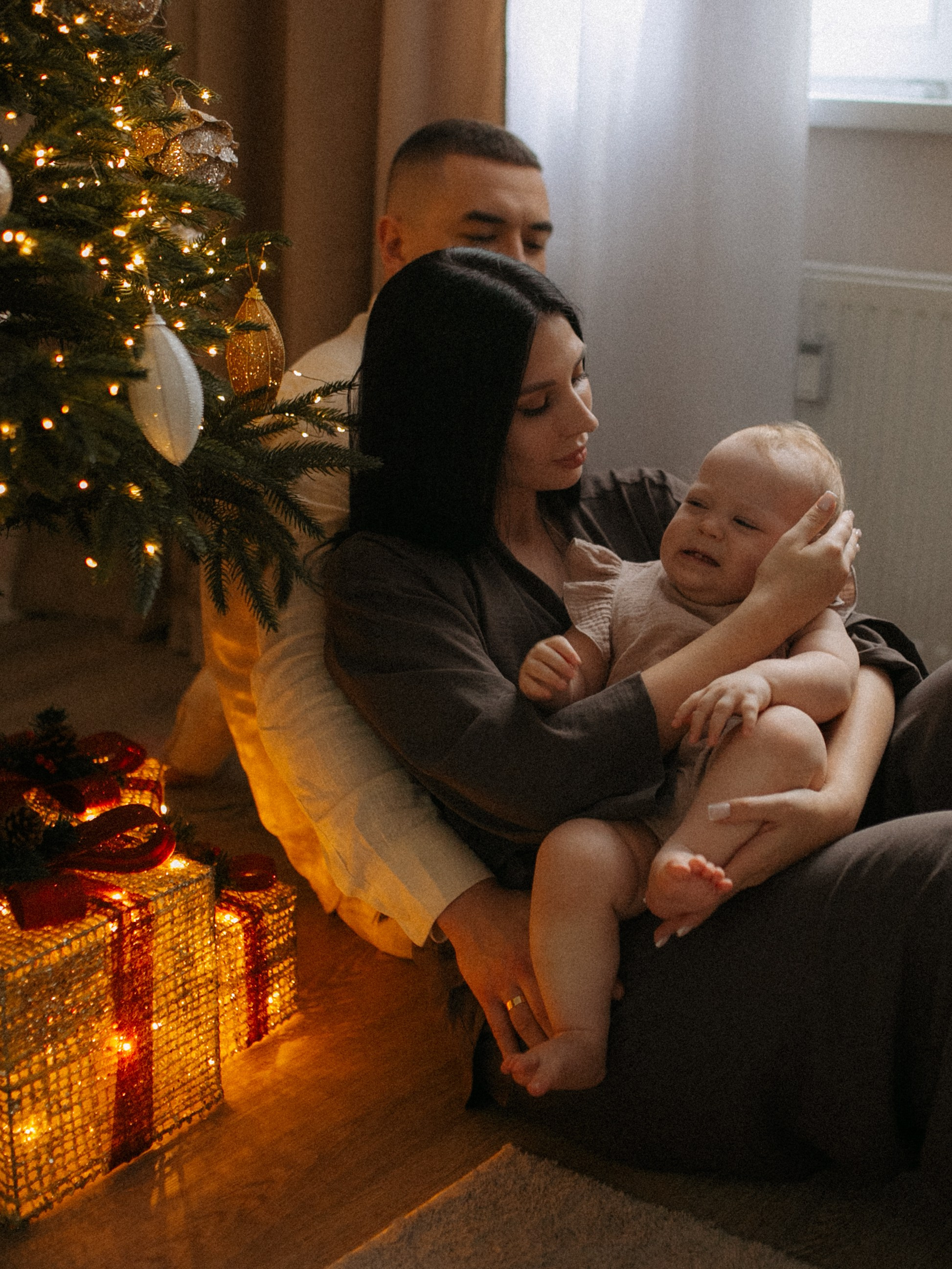 Денис, Юля и крошка Варвара. Семейный фотограф в Москве и Люберцах Юлия Гуськова