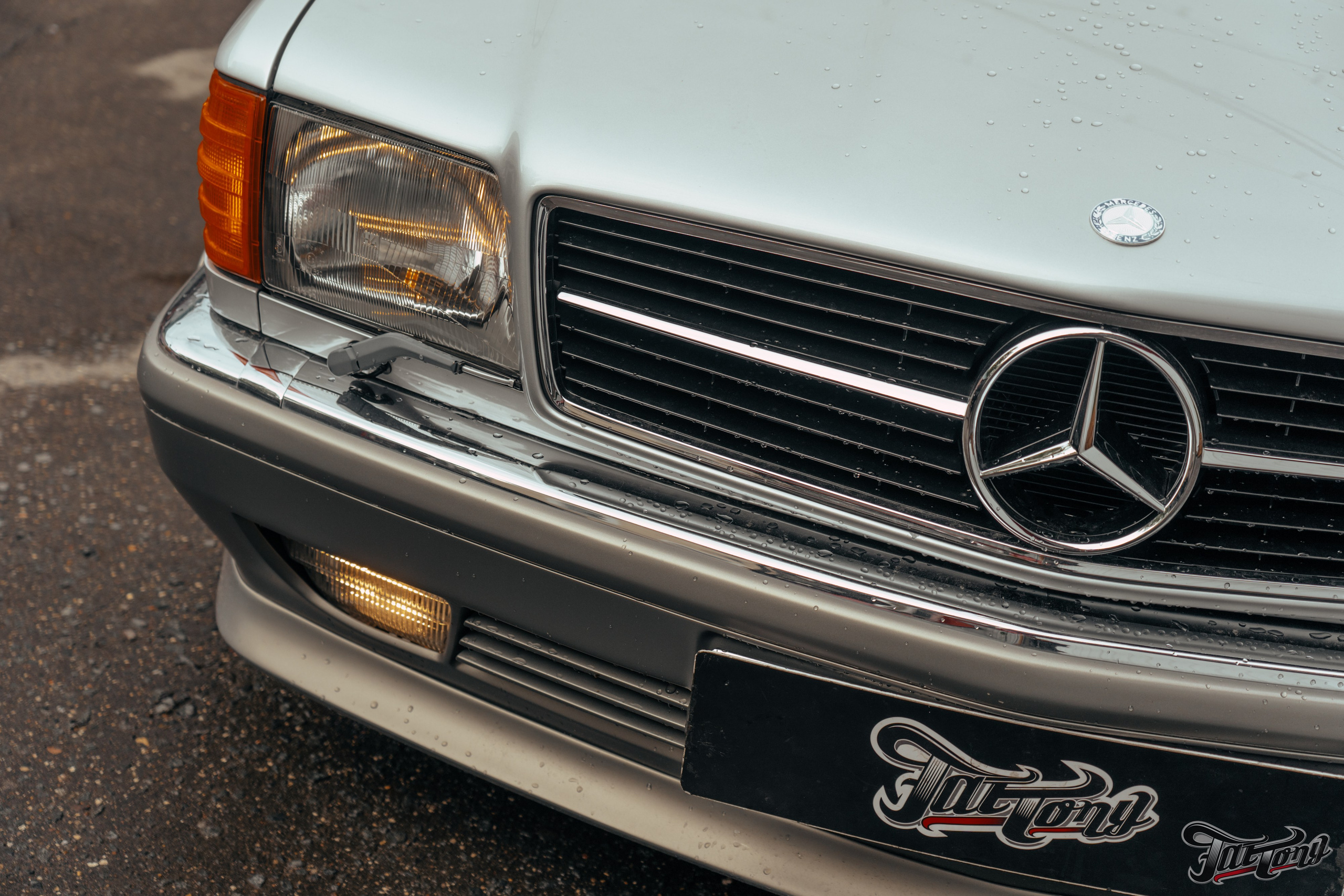 Mercedes SEC W126. DeLorein