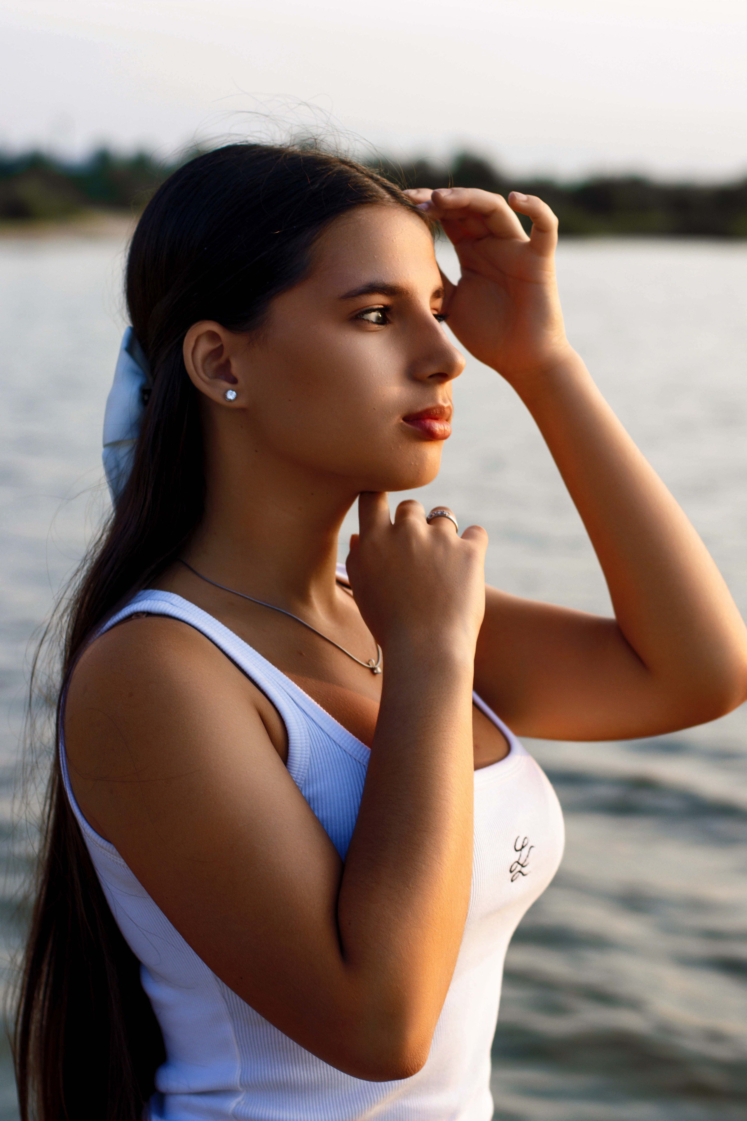 Эмилия у озера. Фотограф Татьяна Матрос