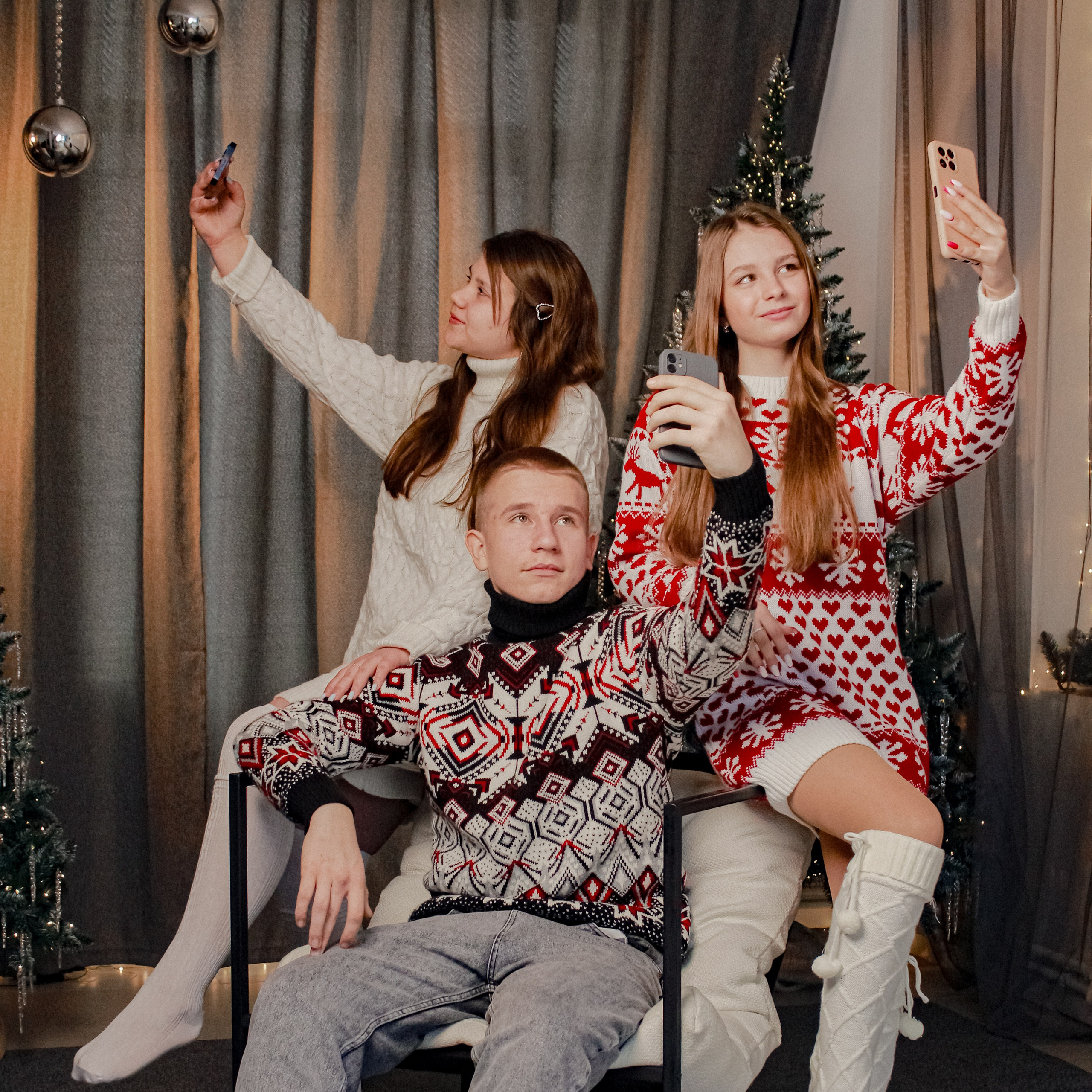 8 класс Новогодняя 2024. Лиза Рязанцева