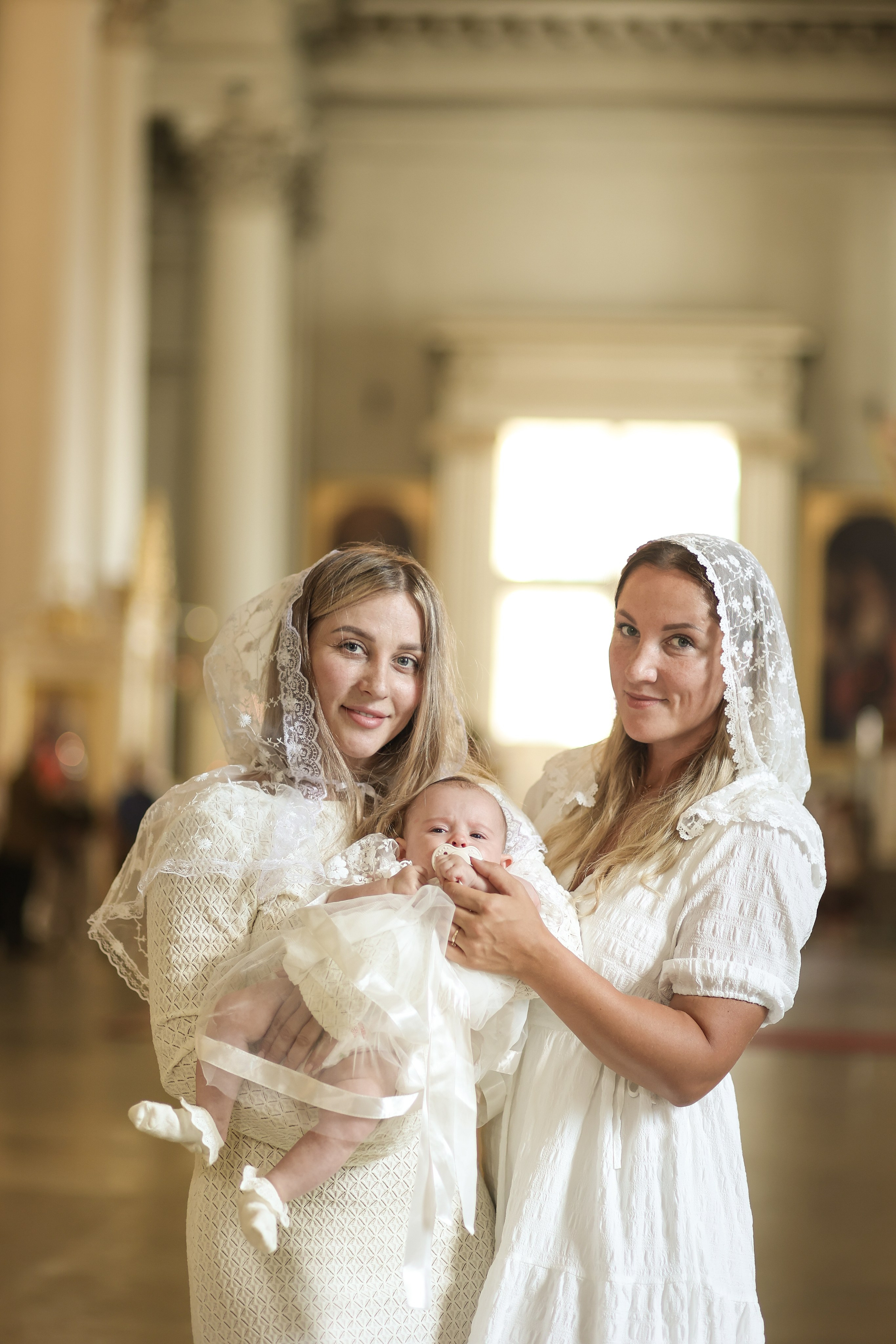 Крещение Софии. Репортажный и портретный фотограф в Санктпетербурге. Видиосъемка мероприятий в Санкт-Петербурге