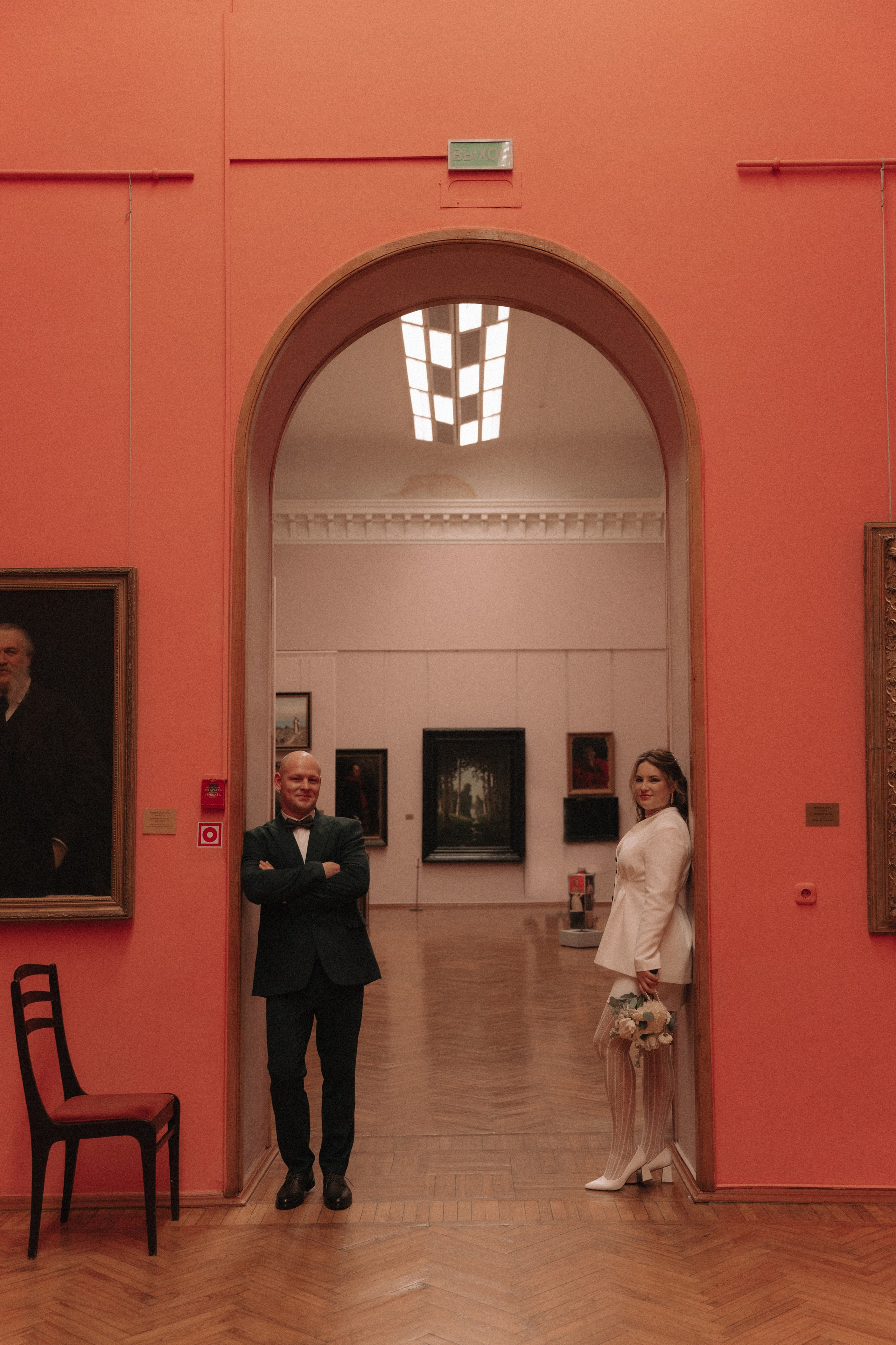 Свадебная фотосессия в музее. Ваш семейный фотограф в Минске — Вика Трегубова
