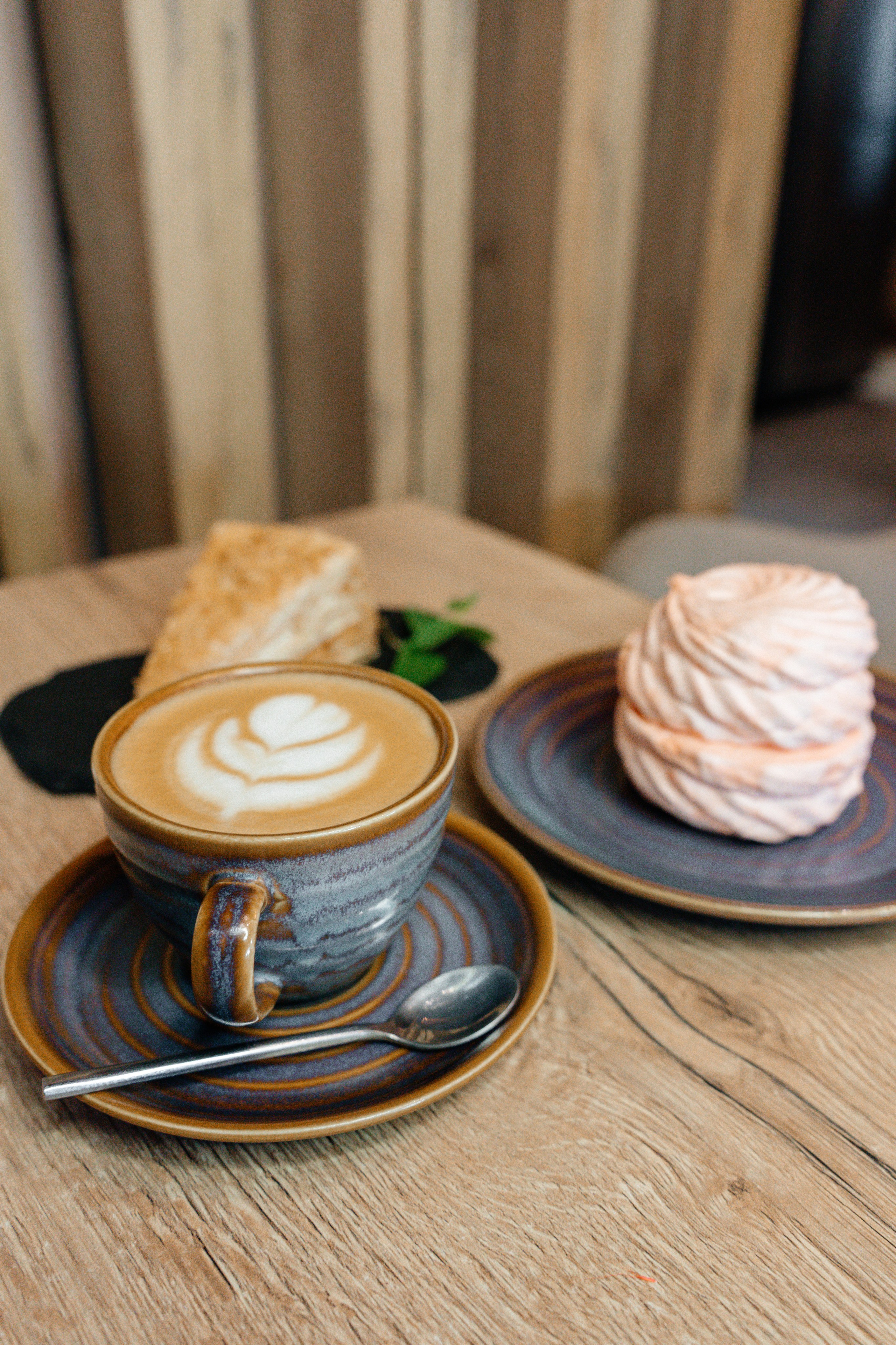 Контент- съёмка для кофейни «ЗАРЯД». Ваш семейный фотограф в Минске — Вика Трегубова