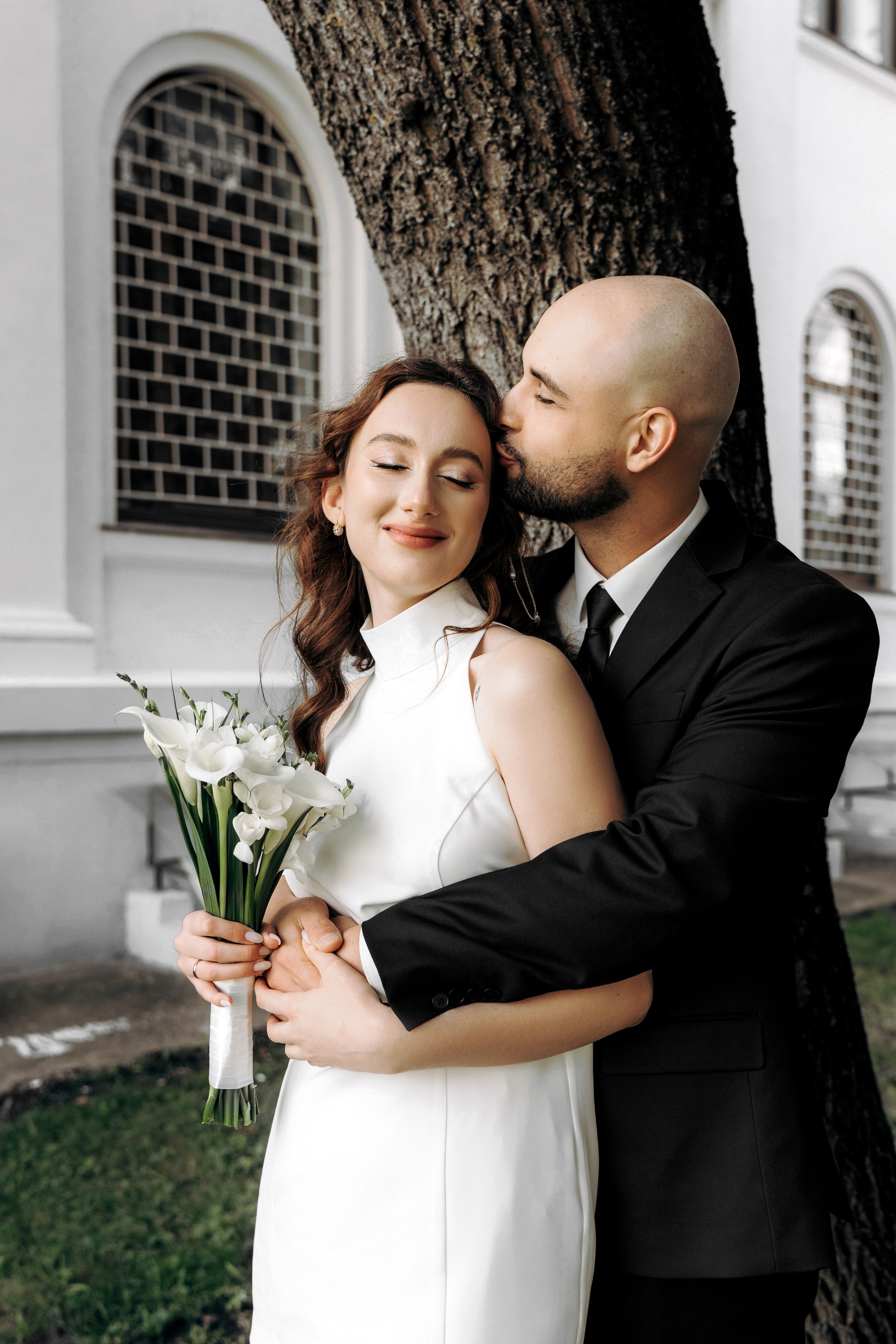 Любовь на фоне старого аэропорта. Ваш семейный фотограф в Минске — Вика Трегубова