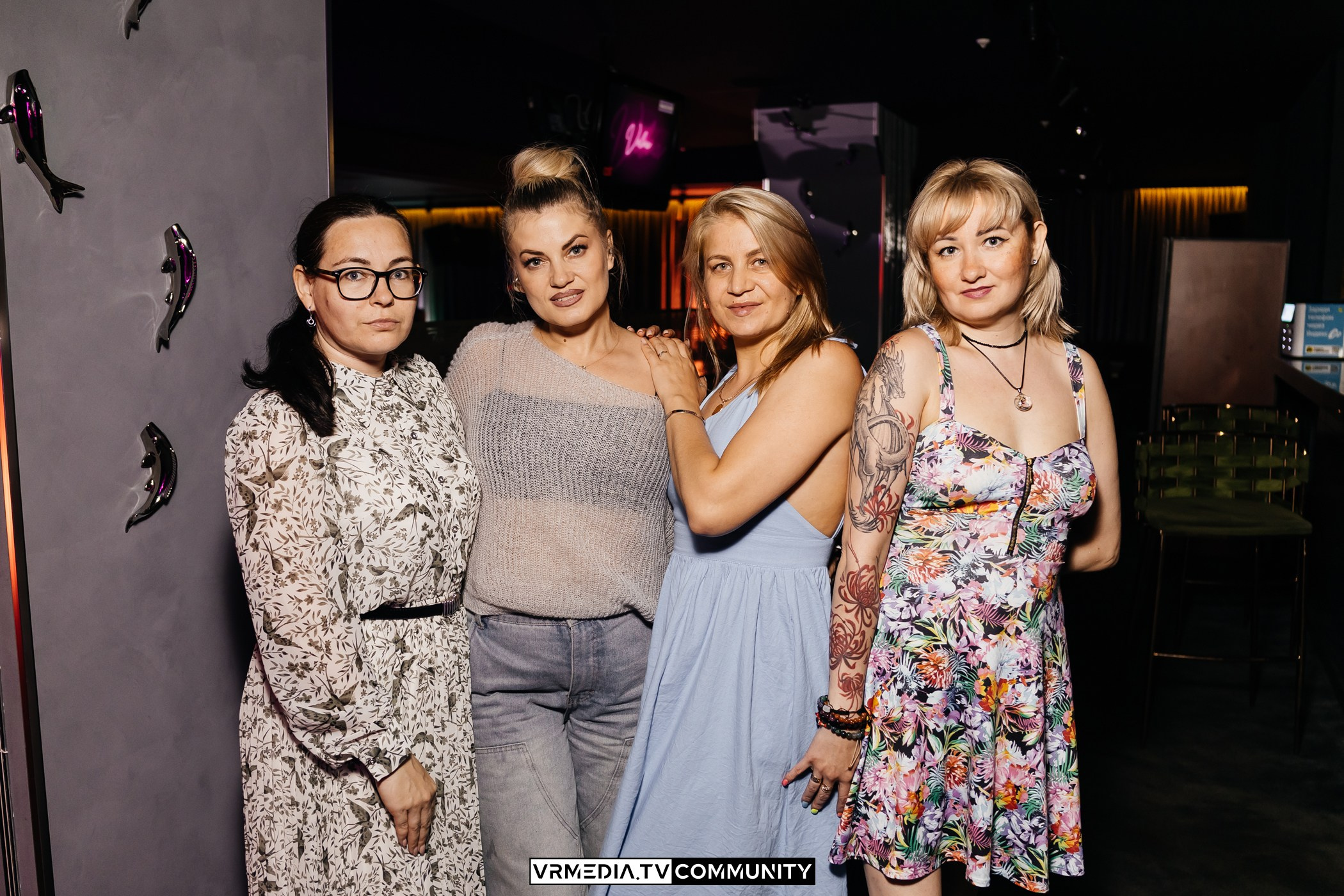 Караоке-бар «Volna»: День России