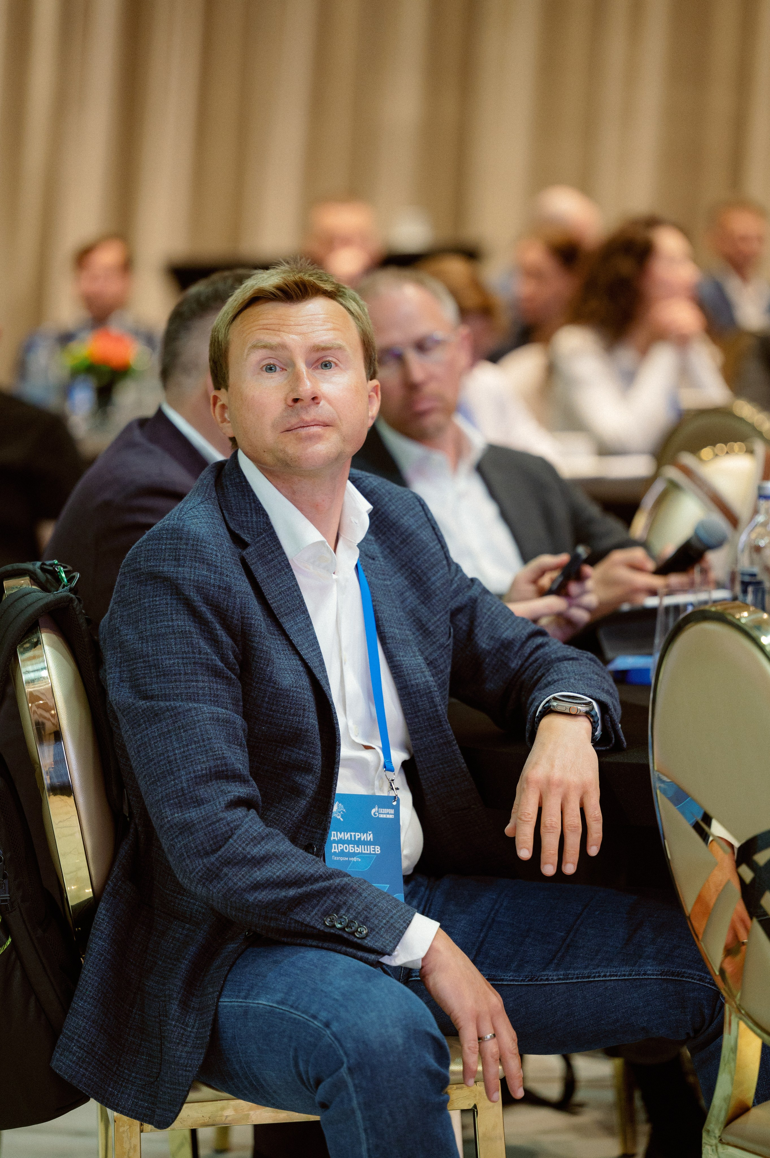 Газпром конференция. Фотограф Павел Петров г. Тюмень