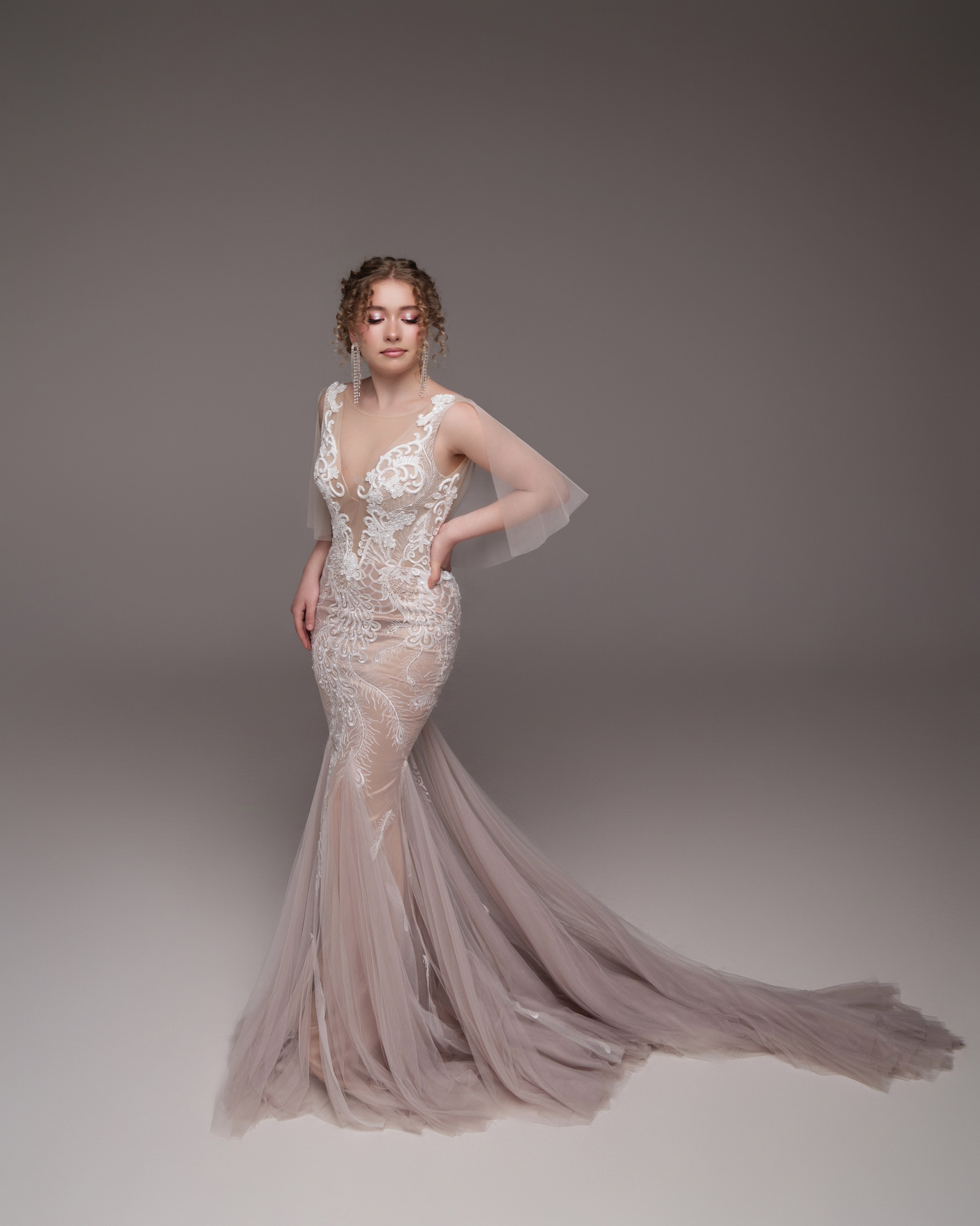 Платья. Оксана Волик фотограф в Архангельске. Аренда фотостудии White Studio