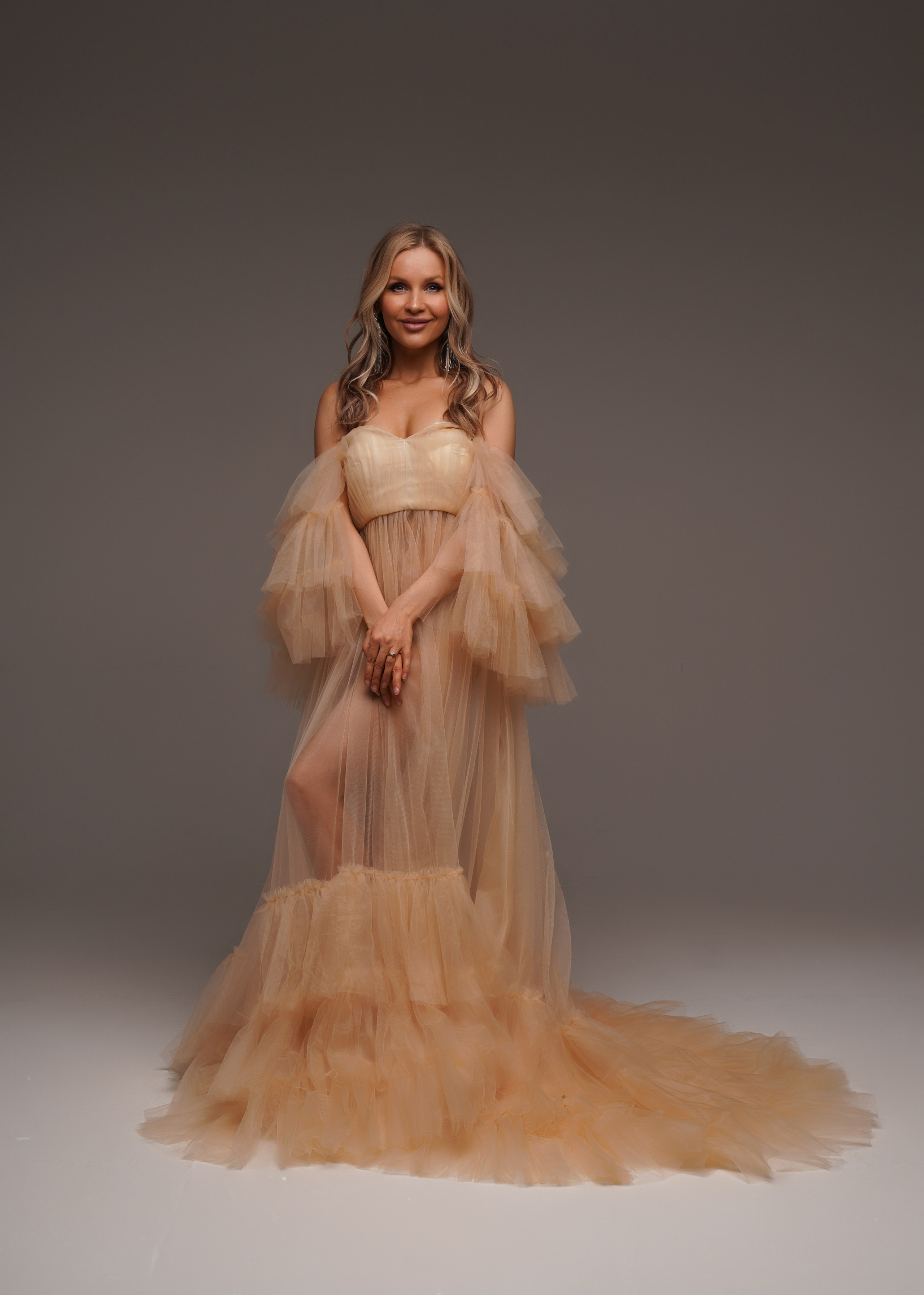 Платья. Оксана Волик фотограф в Архангельске. Аренда фотостудии White Studio