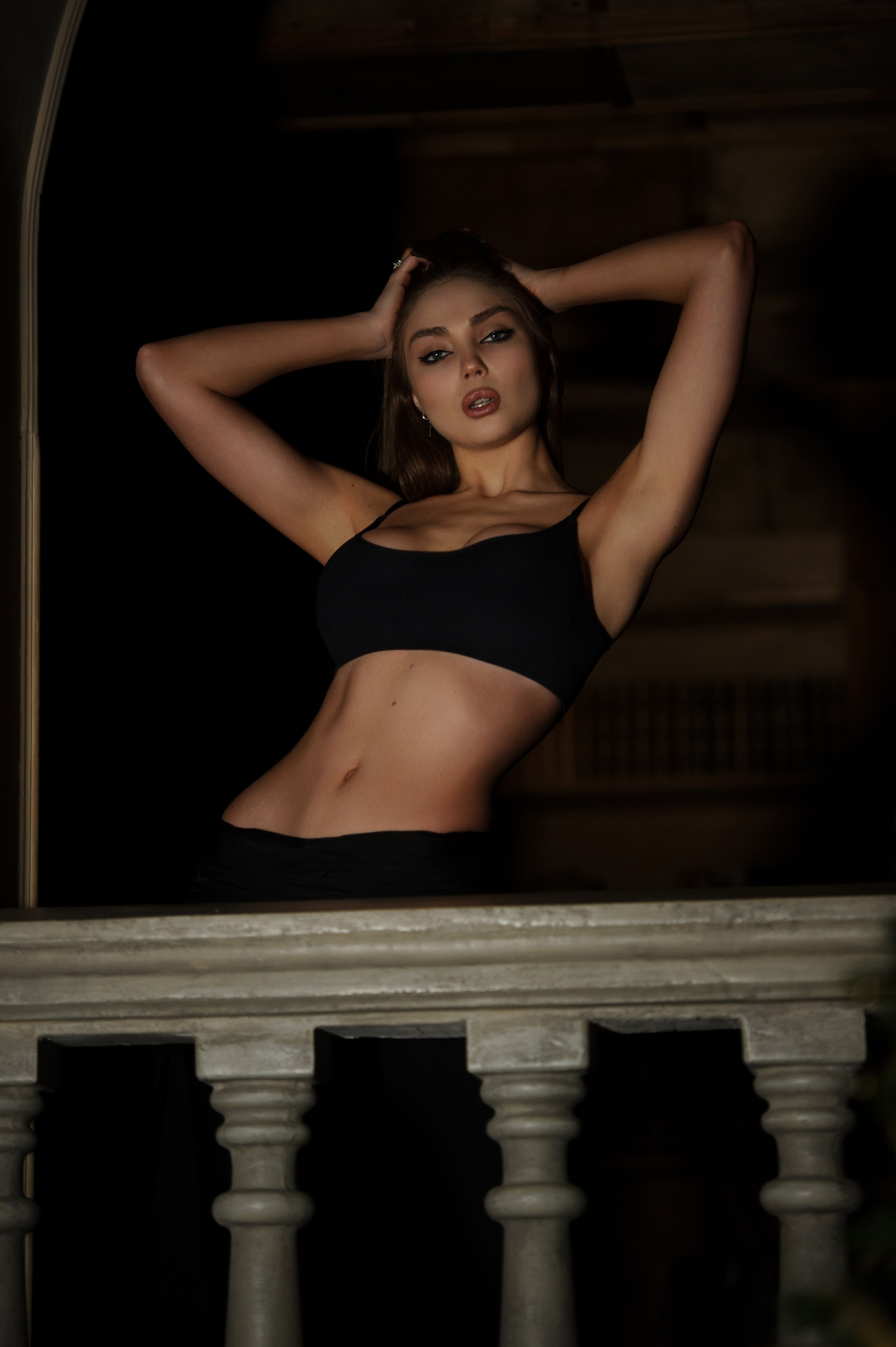 Фотосессия в стиле минимализм. Александр Mr.Brass — фотографирую женский портрет в Москве