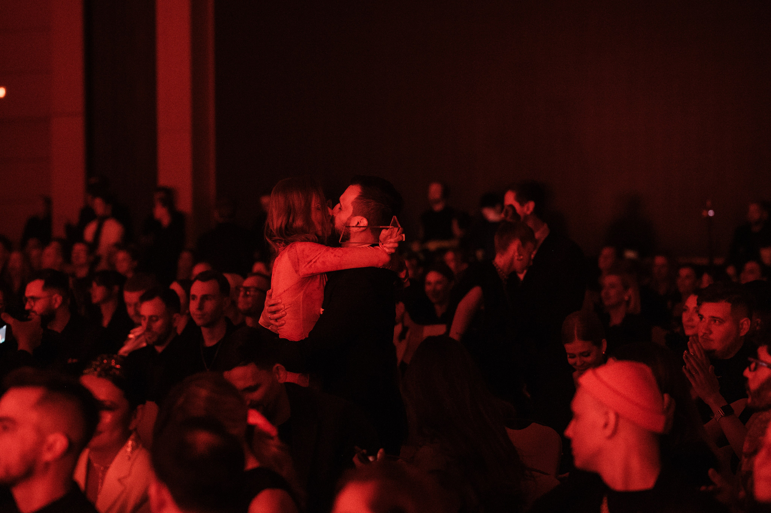 Репортажный фотограф на корпоратив и другие мероприятия. Свадебный и семейный фотограф в Краснодаре Марина Стёпа