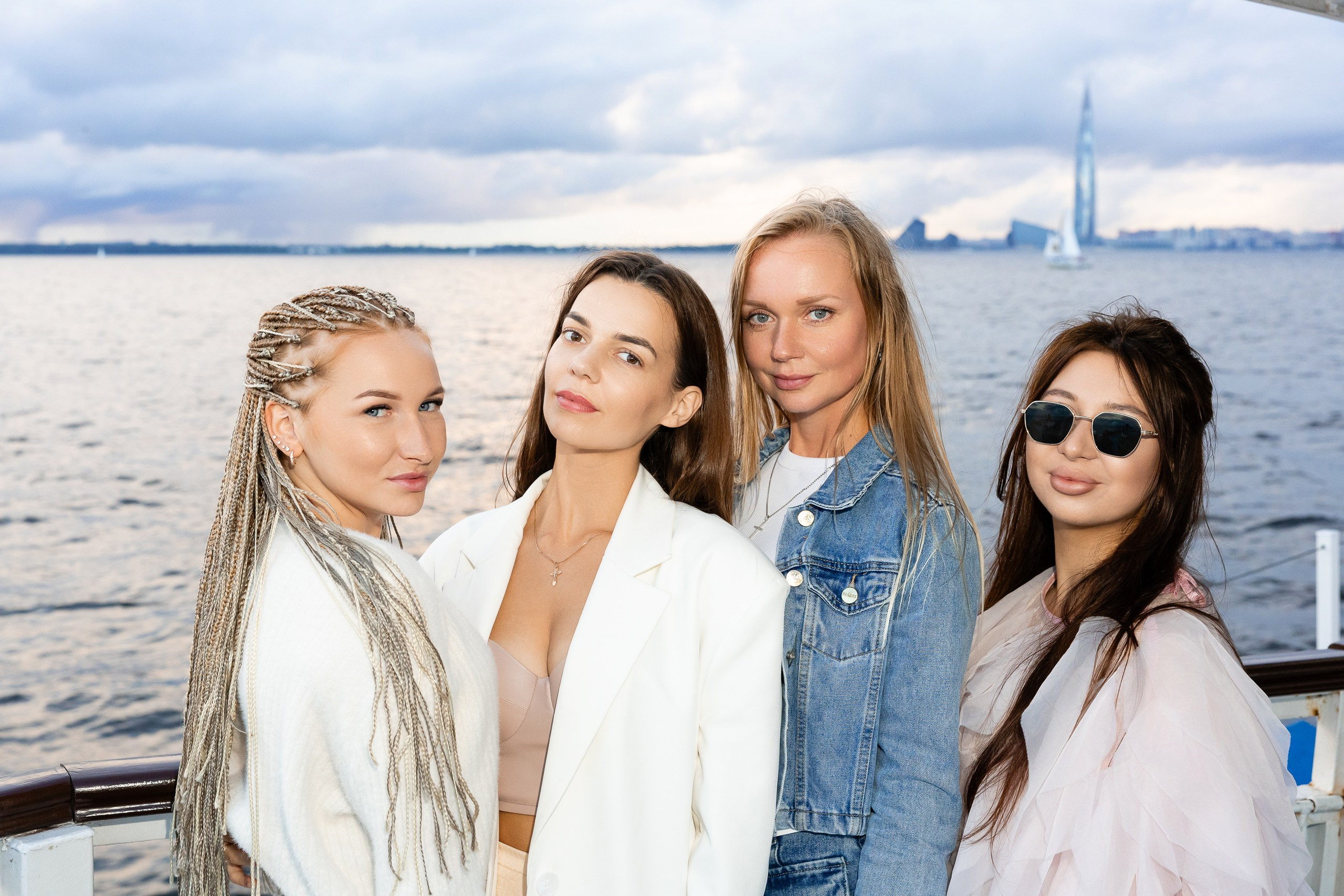 Экскурсия на двухпалубном теплоходе по Неве. Фотограф в Санкт-Петербурге — Сергей Петров