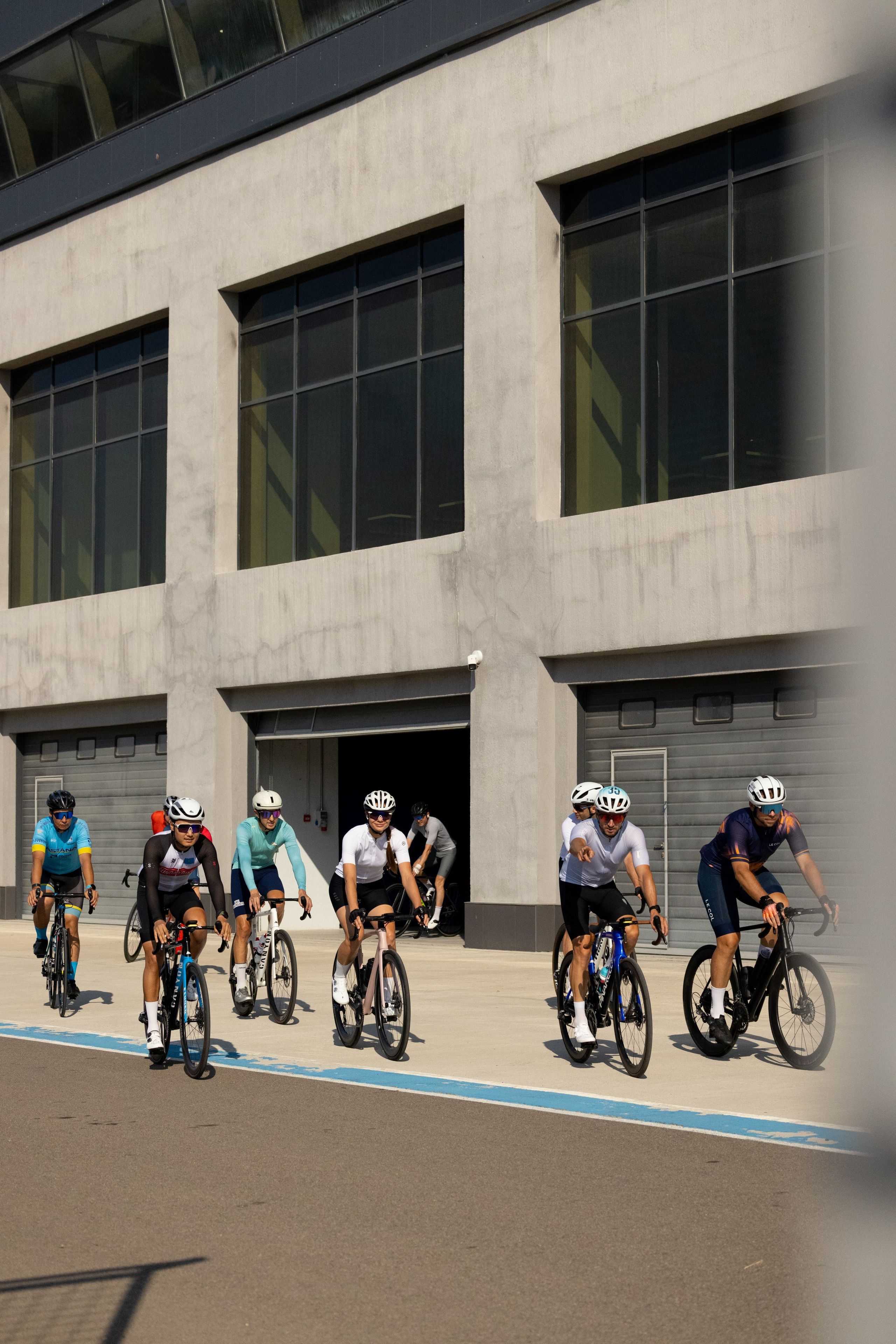 SUNDAYBIKE. Кристина Шнайдер репортажный фотограф Алматы