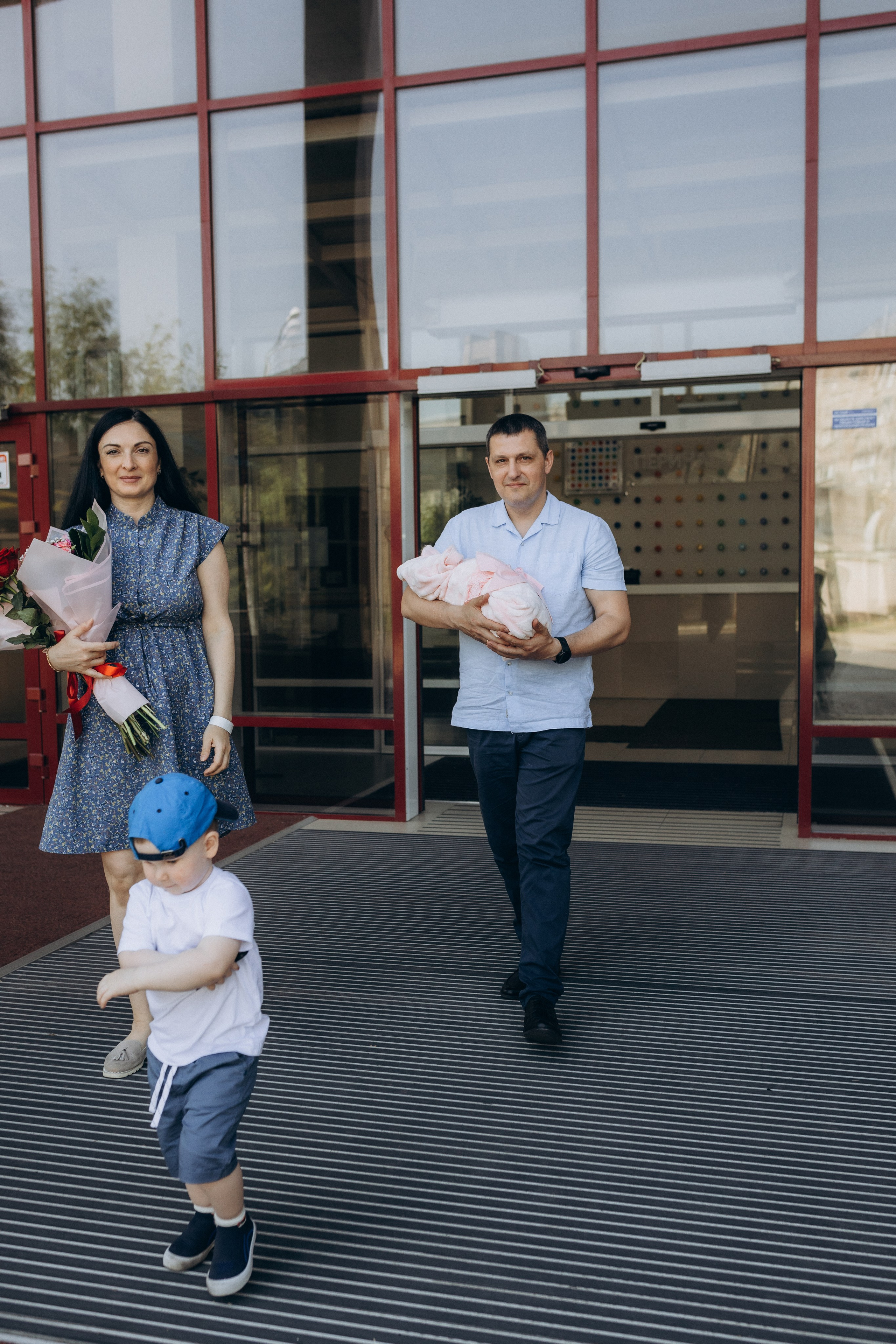Встреча мамы и малышки. Фотограф Красноярск Архипова Алина