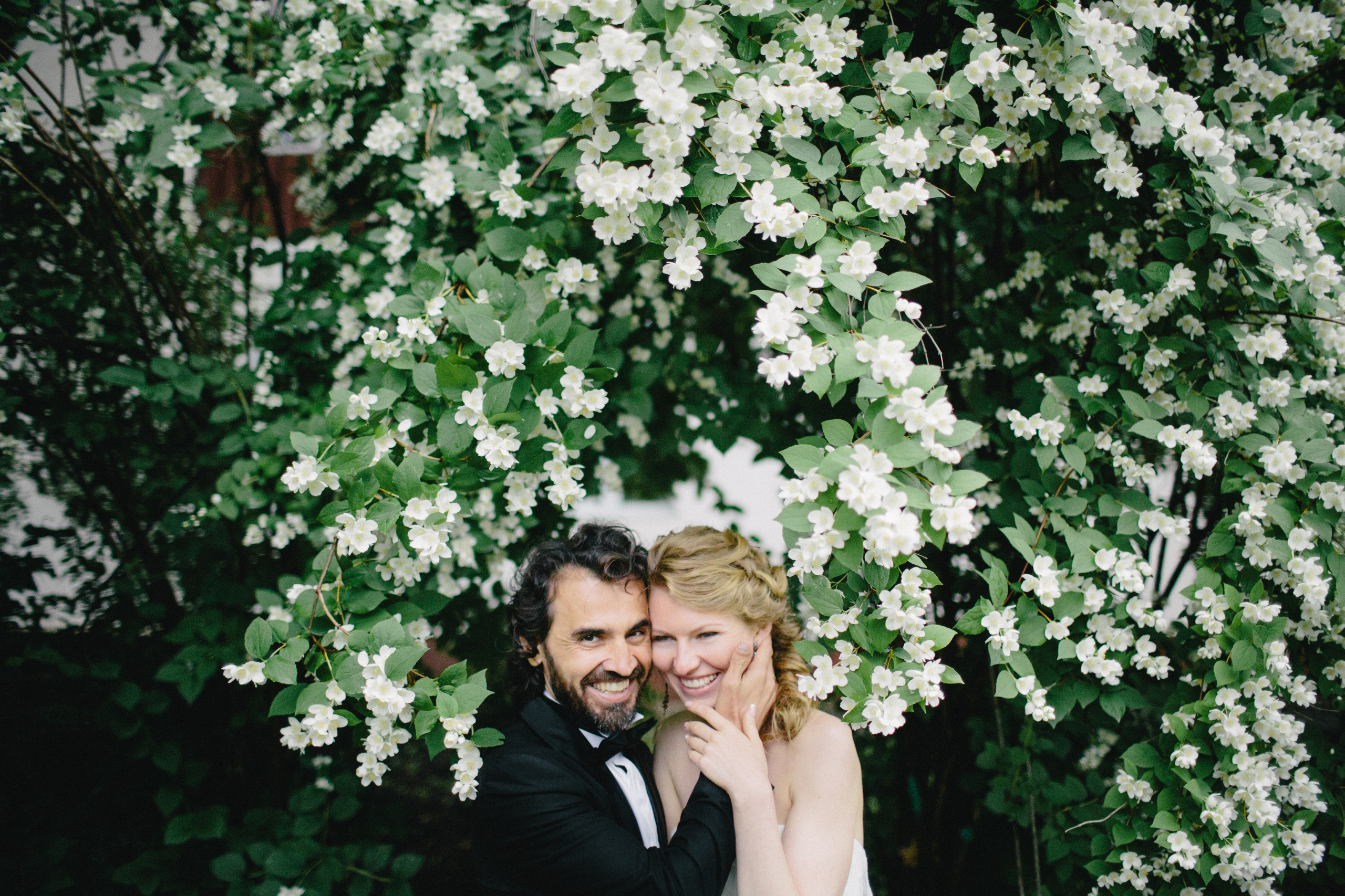 Дыхание прохладного лета. Свадебные и семейные фотографы в Москве Максим и Оксана Первомай