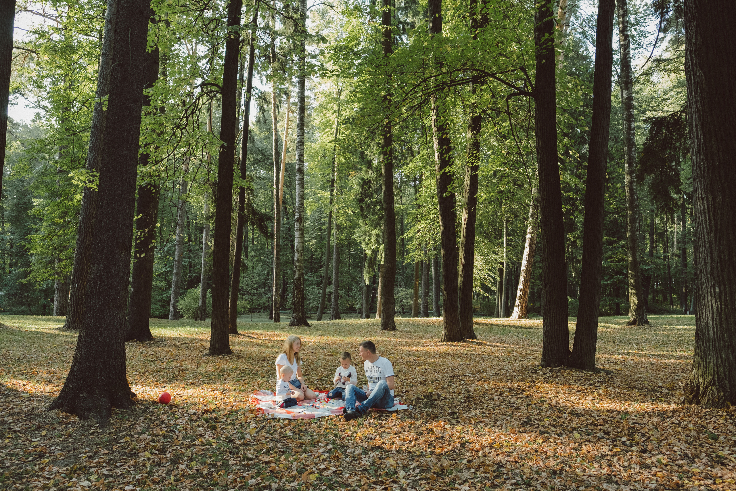 Всем гулять!. Свадебные и семейные фотографы в Москве Максим и Оксана Первомай