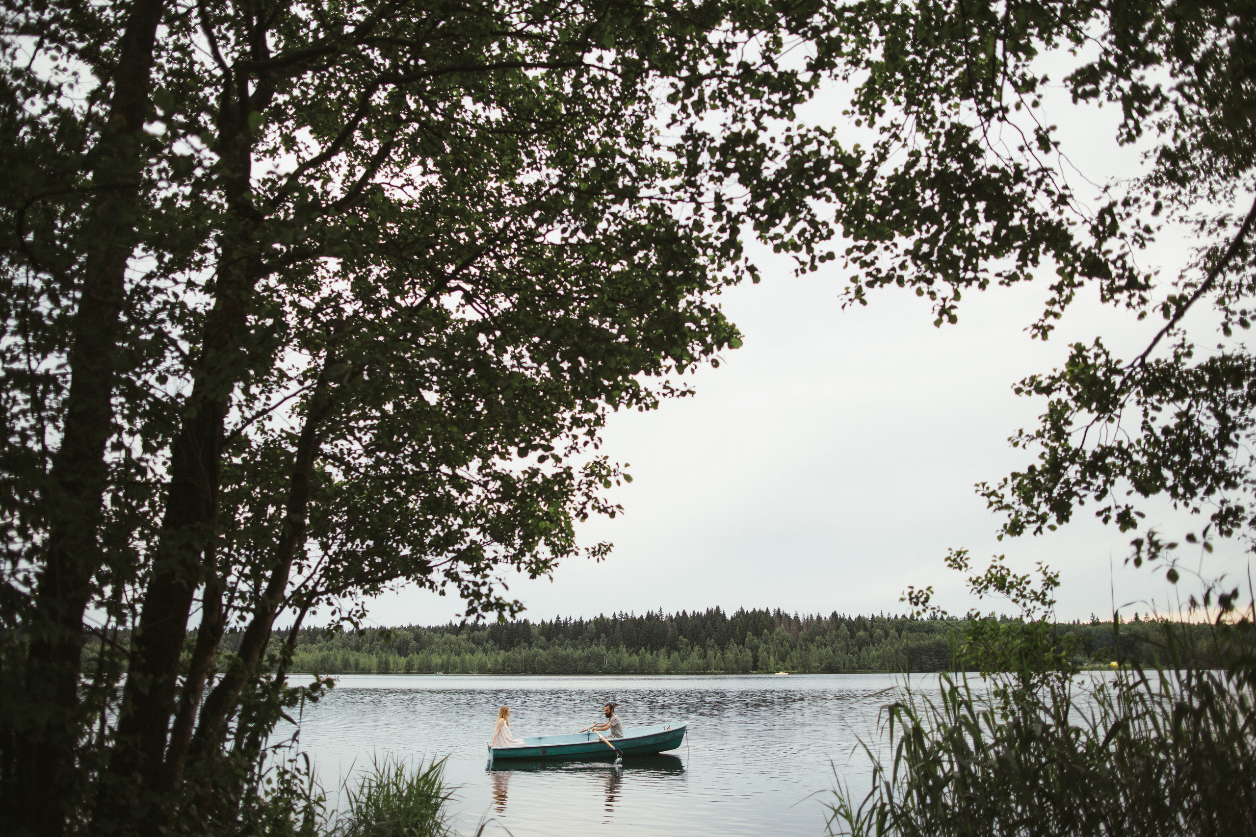 Светлый день, тёплый вечер. Свадебные и семейные фотографы в Москве Максим и Оксана Первомай