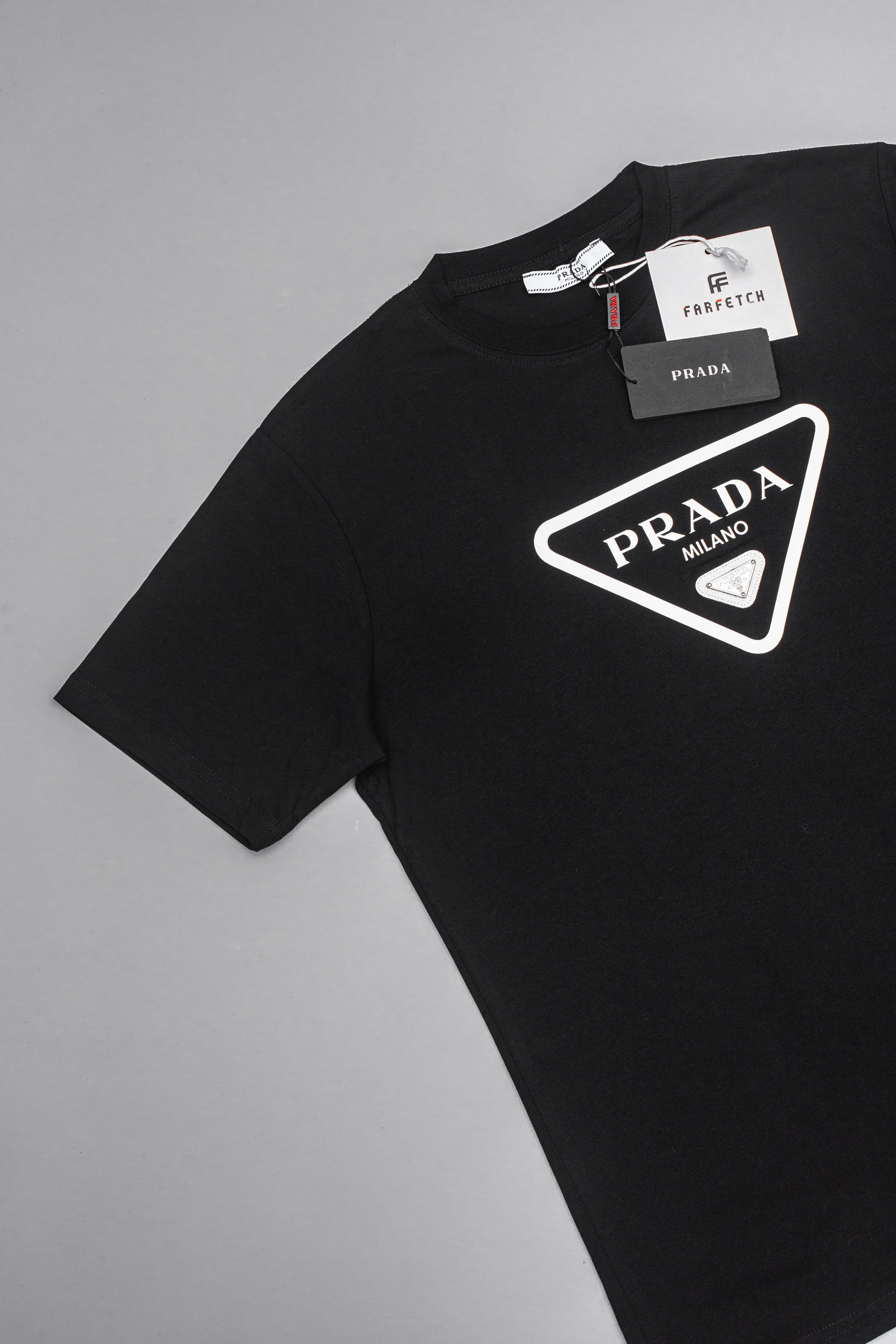 Одежда. Предметный и женский фотограф в Новосибирске