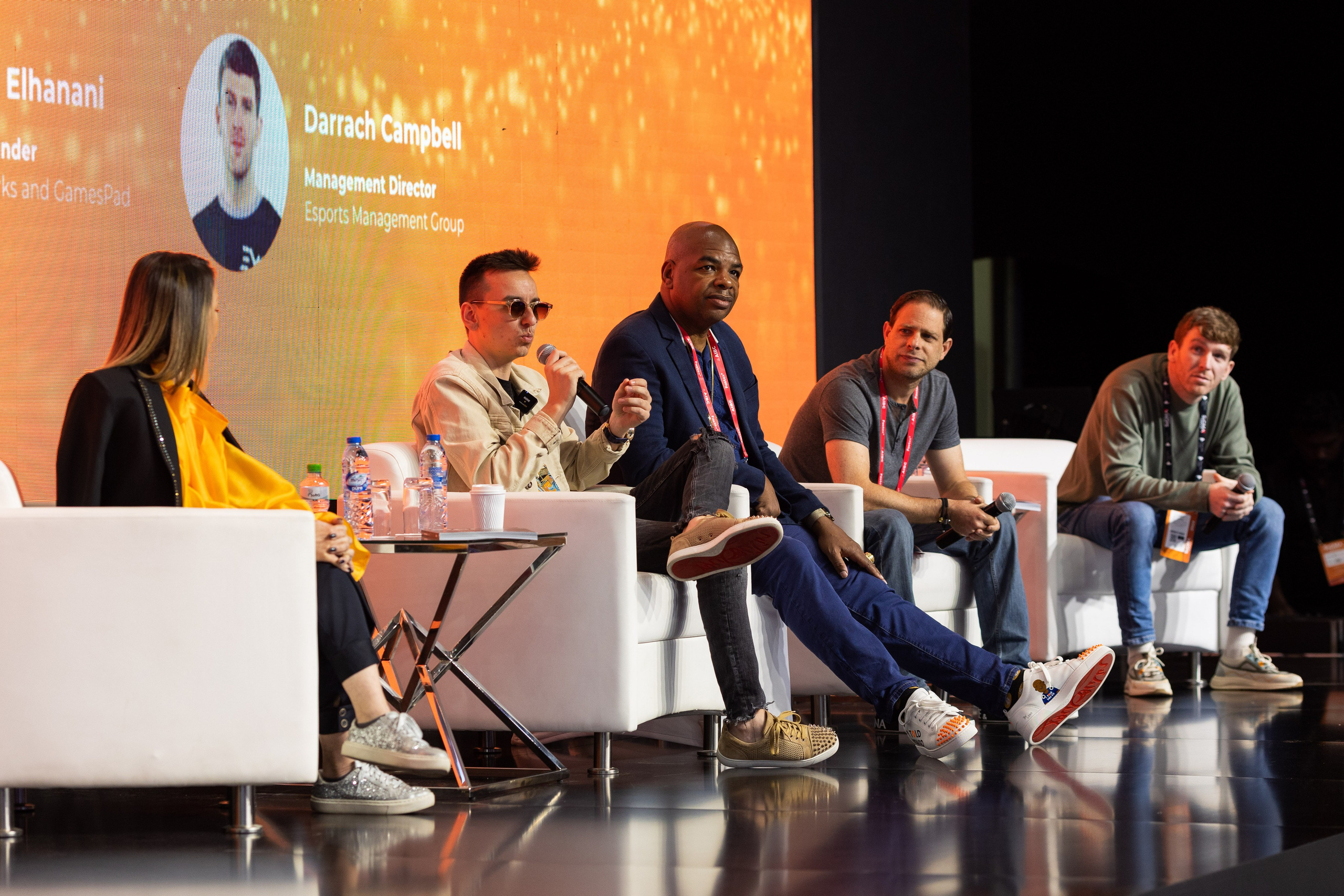 Conferences and expo photoshoot. Professional event photographer Ruslan Davletberdin