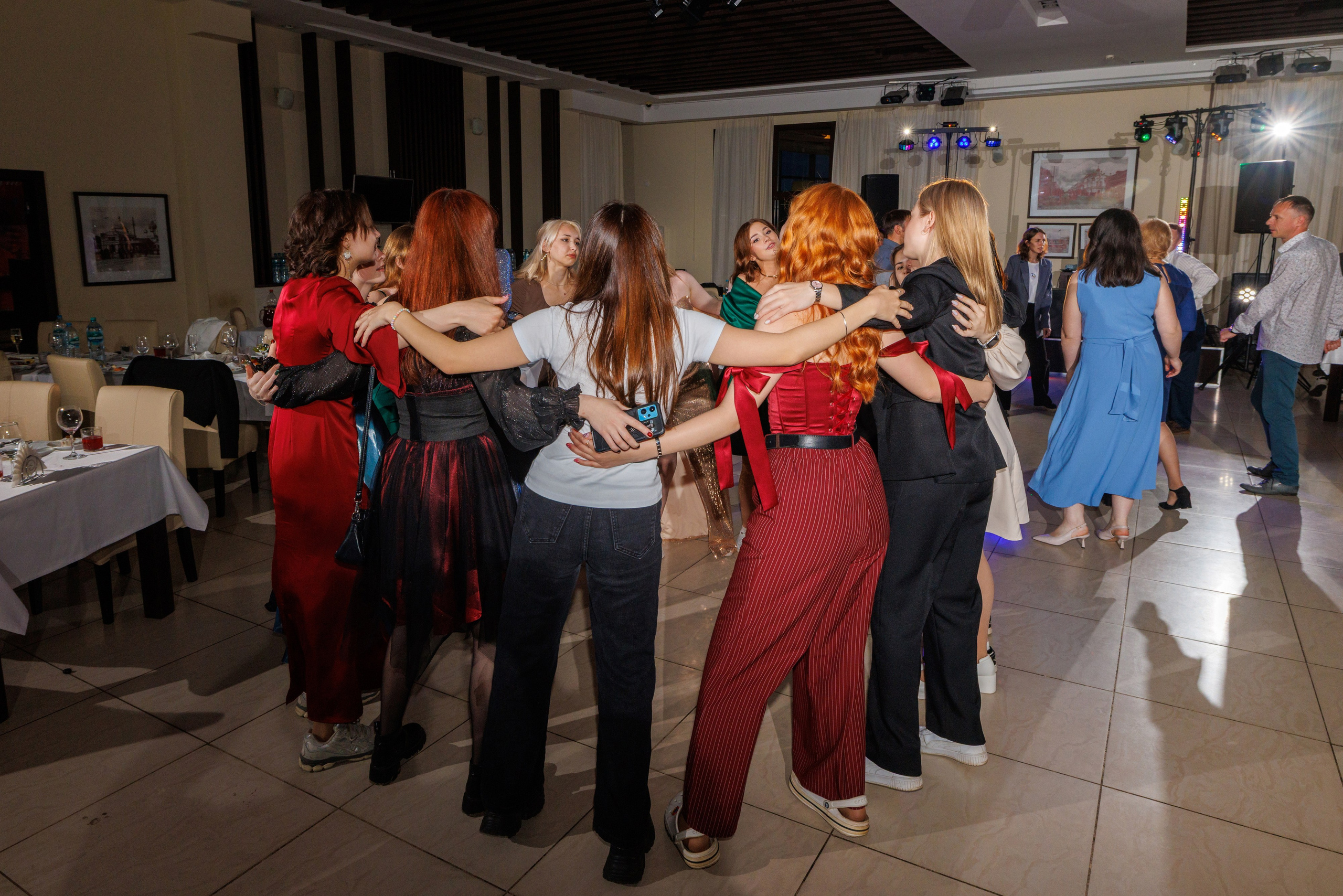 Выпускной 2025 Шк 10. Коммерческий фотограф Андрей Тремасов