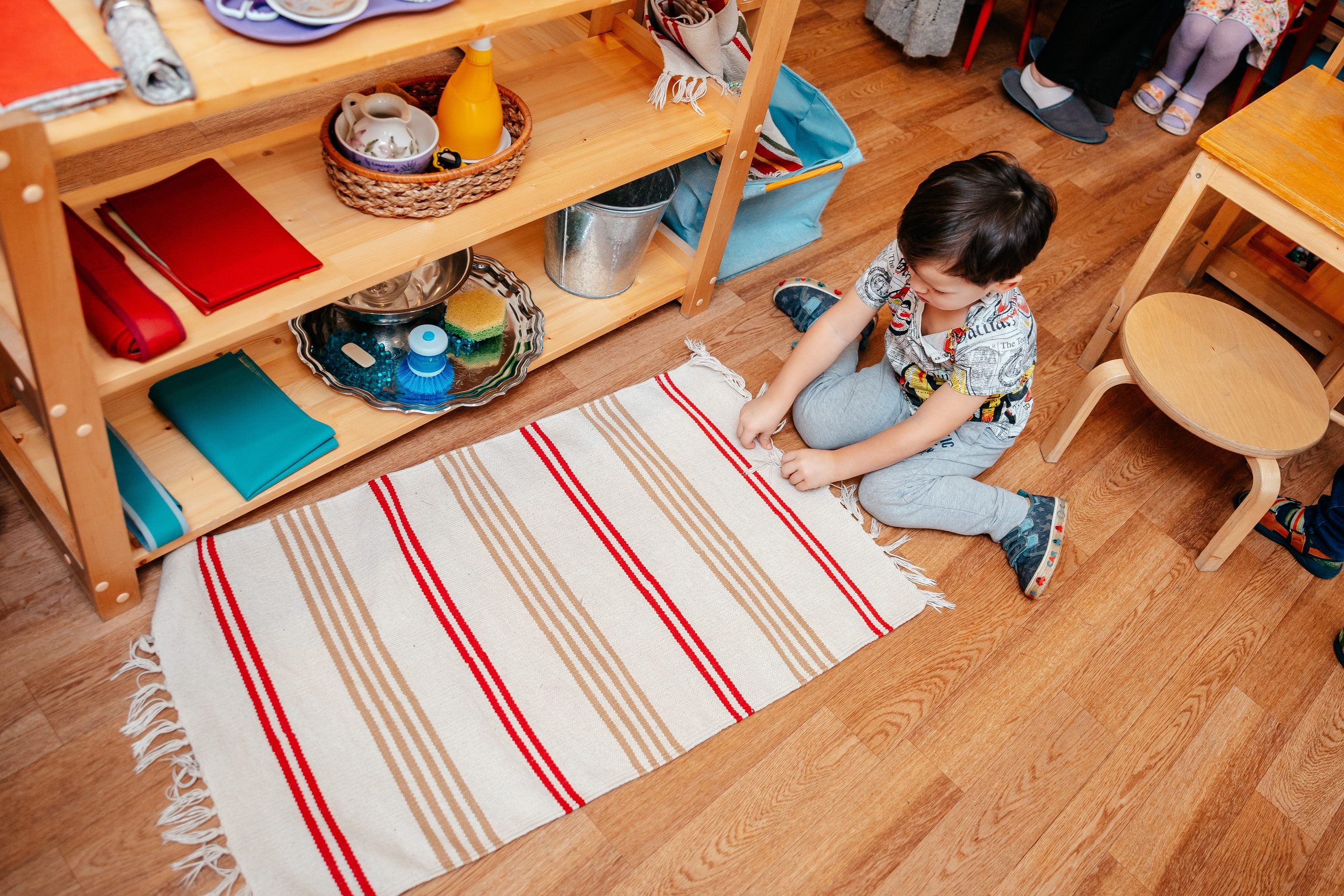 8 марта в Монтессори-саду. Семейный lifestyle фотограф в Санкт-Петербурге Людмила Пахомова