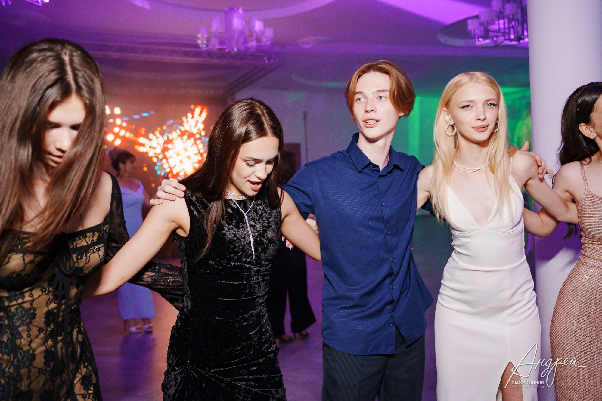Выпускной школы 115. Свадебный и семейный фотограф в Ростове-на-Дону. Андрей Сайфутдинов