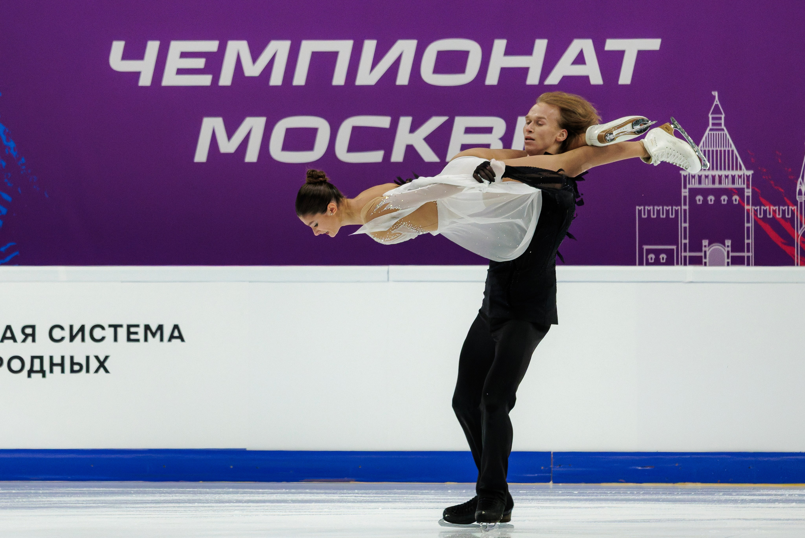 11 шайб на ЦСКА Арене, визит Металлурга в Москву, культурные будни в МГУ и первая фигурка в моей жизни. Artem Zenin Photography
