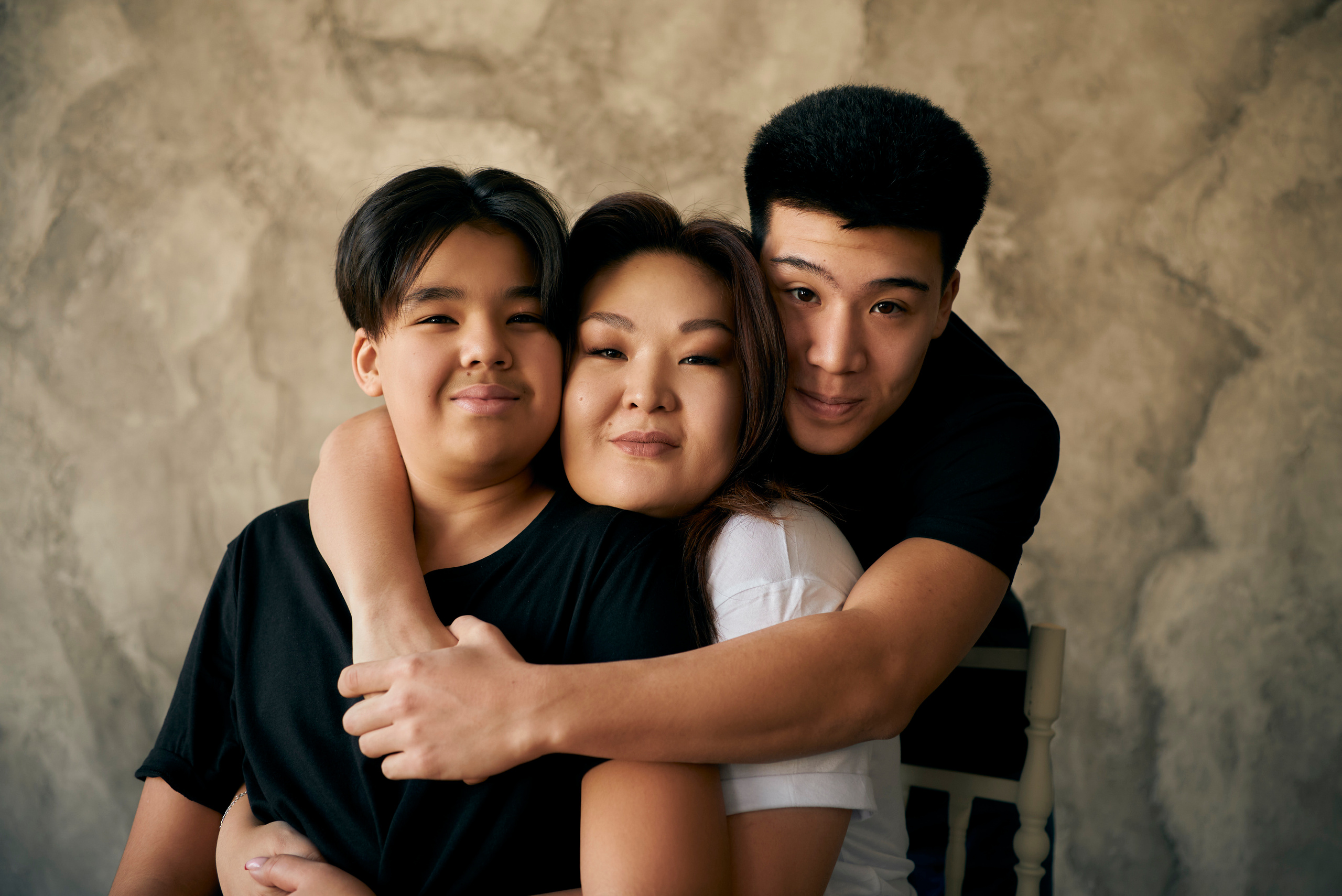 Семейная студийная фотосессия. Фотограф Алматы Ольга Photodooshy