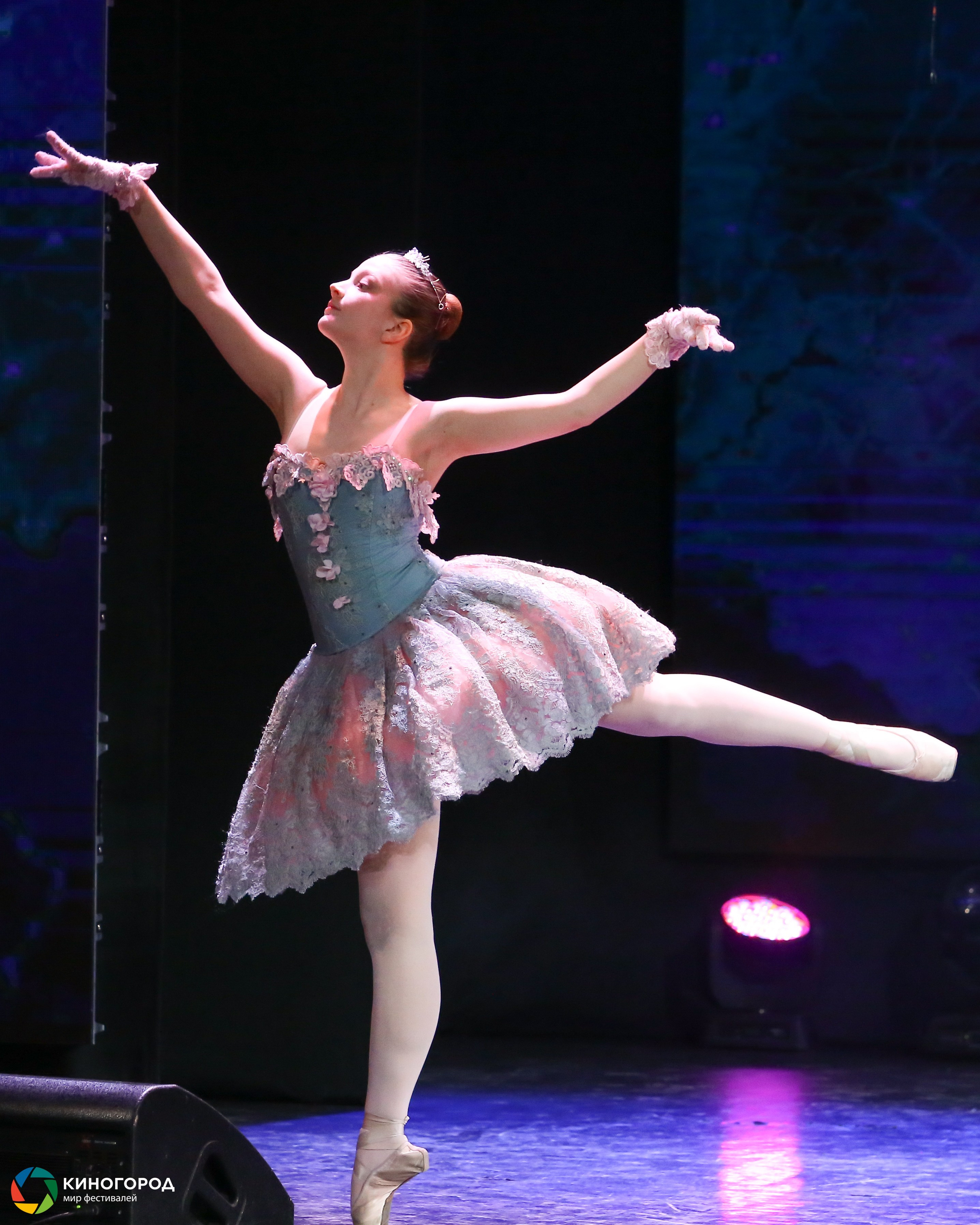 9 марта, конкурс, г. Екатеринбург. Золотое яблочко